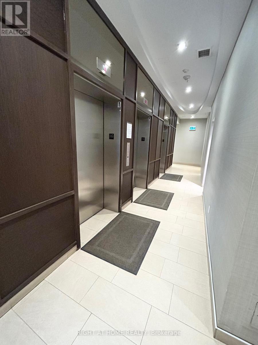 1708 - 5740 Yonge Street, Toronto, Ontario  M2M 0B1 - Photo 3 - C12613266