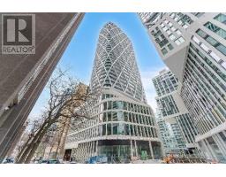 725 - 230 SIMCOE STREET, Toronto, Ontario