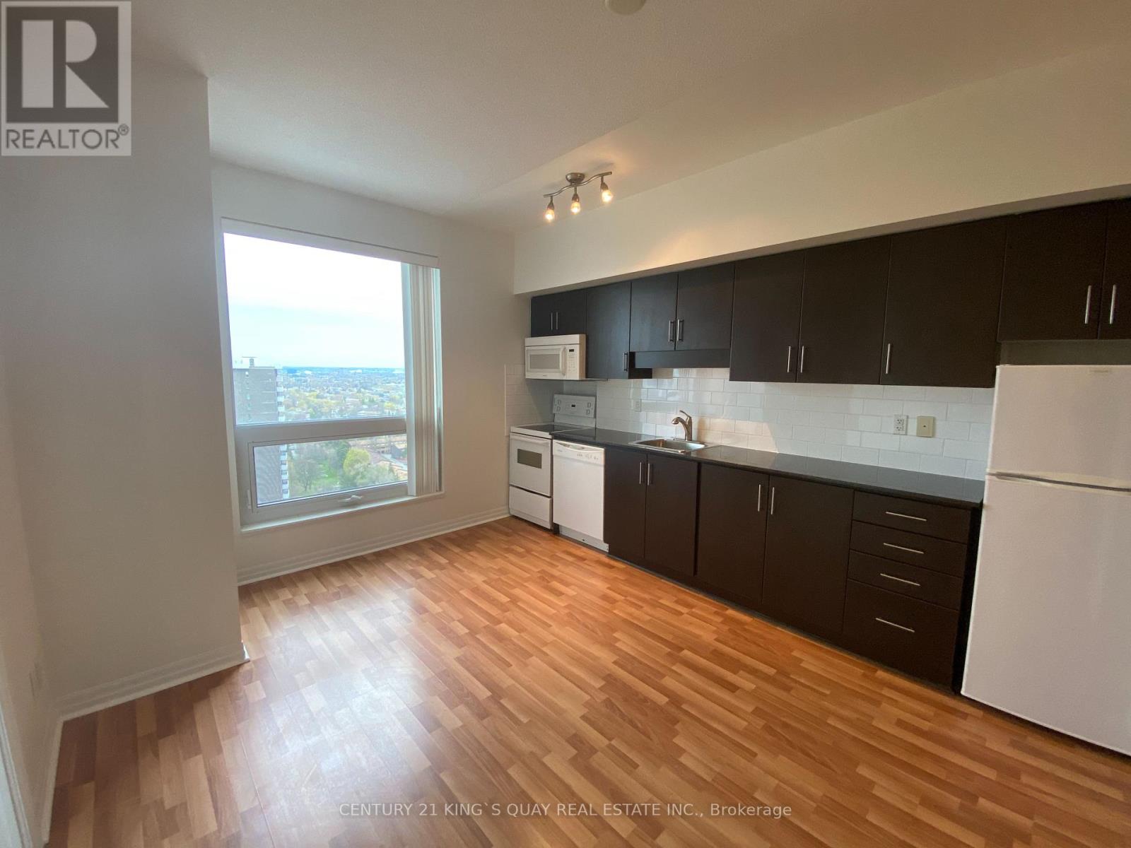 2004 - 30 Heron's Hill Way, Toronto, Ontario  M2J 0A7 - Photo 5 - C12613286