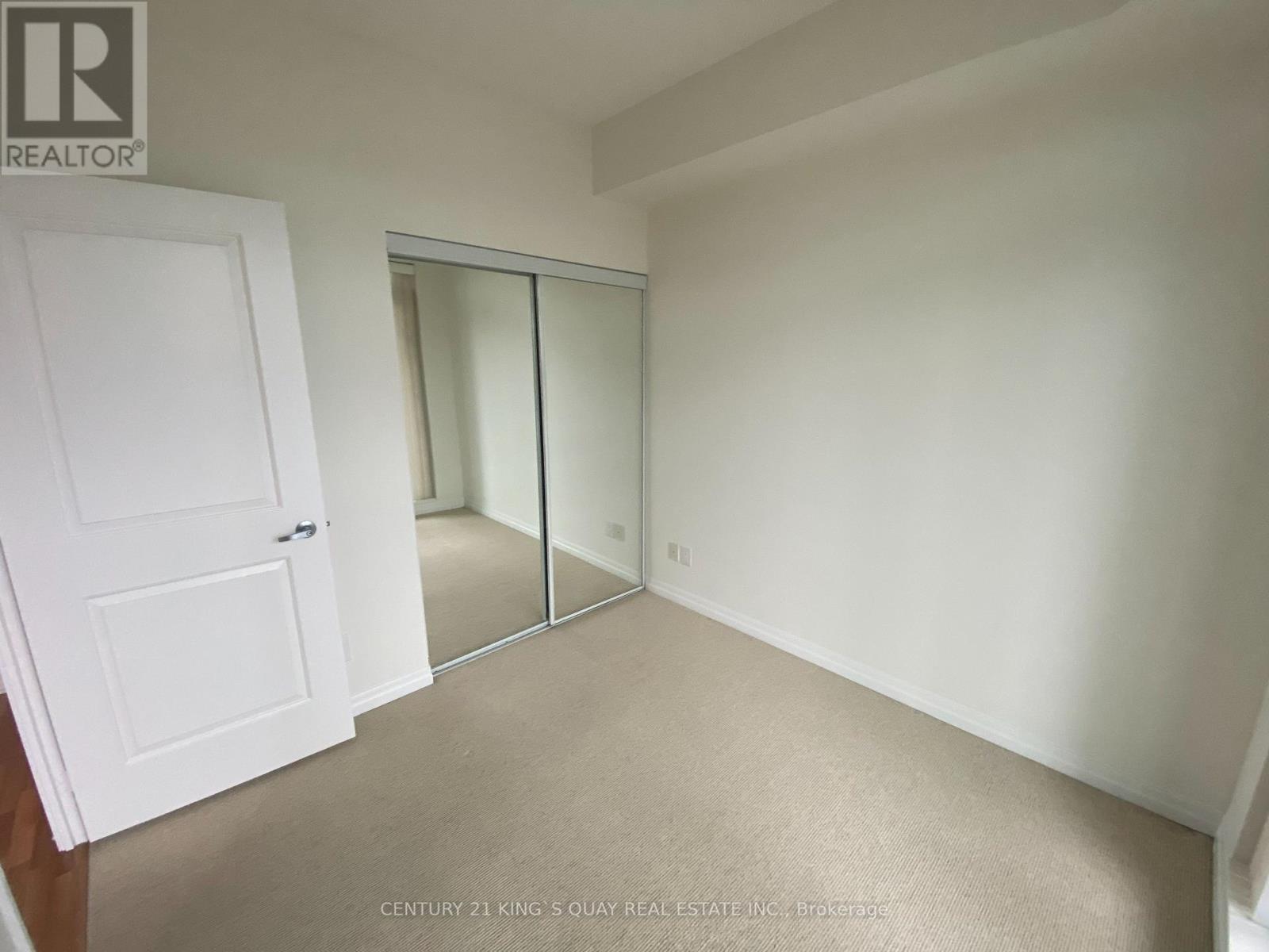 2004 - 30 Heron's Hill Way, Toronto, Ontario  M2J 0A7 - Photo 7 - C12613286