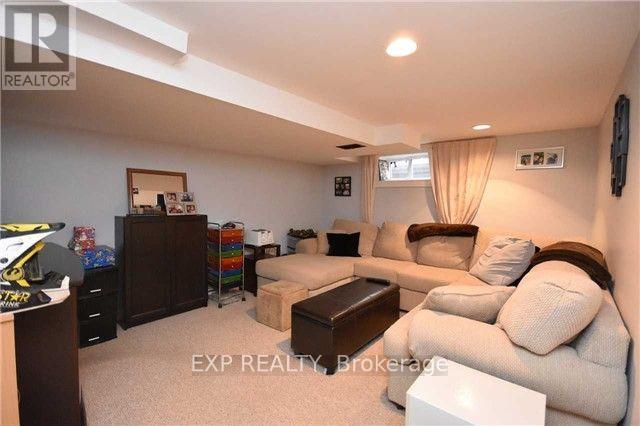 929 Ritson Road N, Oshawa, Ontario  L1G 6Z9 - Photo 14 - E12613212