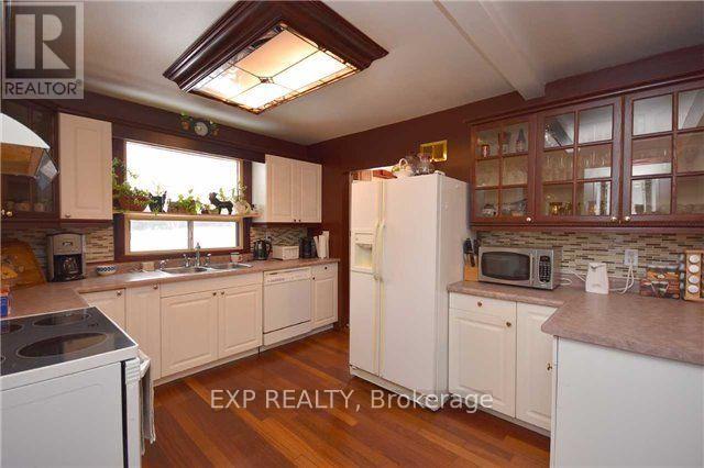 929 Ritson Road N, Oshawa, Ontario  L1G 6Z9 - Photo 3 - E12613212