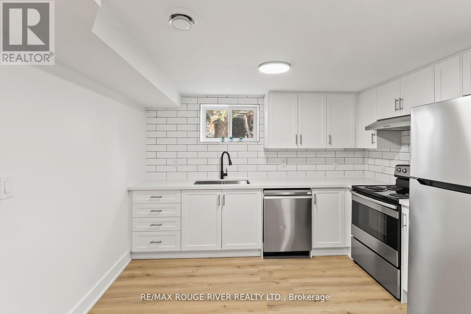 745 Glengrove Street, Oshawa, Ontario  L1J 5C5 - Photo 12 - E12613300