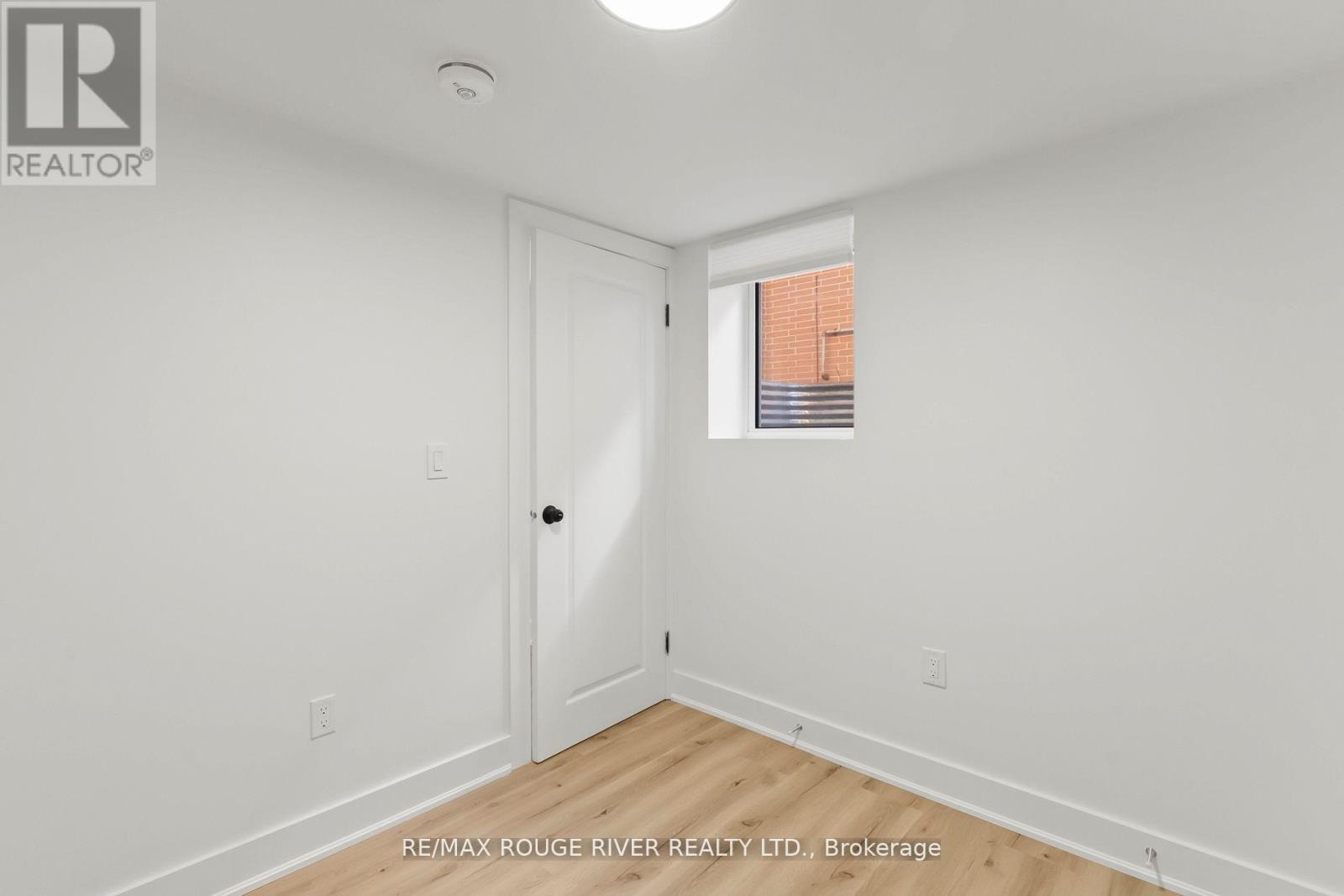 745 Glengrove Street, Oshawa, Ontario  L1J 5C5 - Photo 8 - E12613300