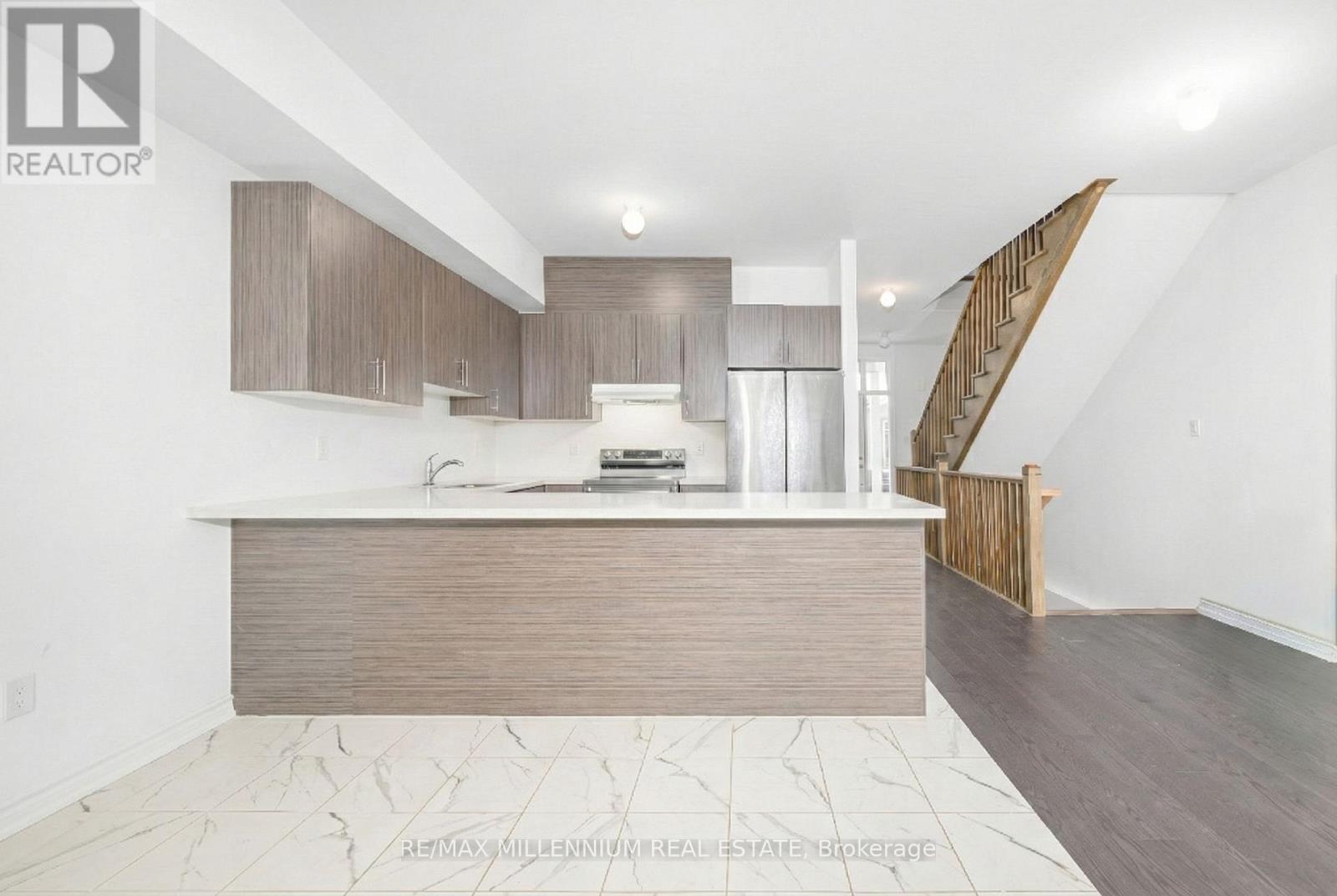 6 Turnberry Court, Bracebridge (Monck (Bracebridge)), Ontario  P1L 0N5 - Photo 13 - X12608460