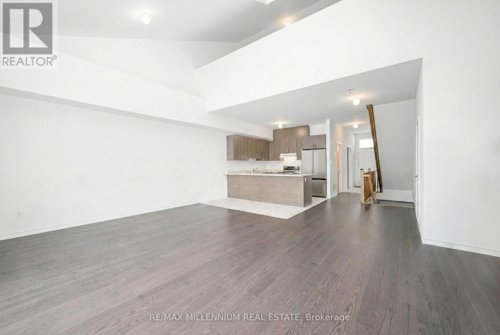 6 Turnberry Court, Bracebridge (Monck (Bracebridge)), Ontario  P1L 0N5 - Photo 17 - X12608460