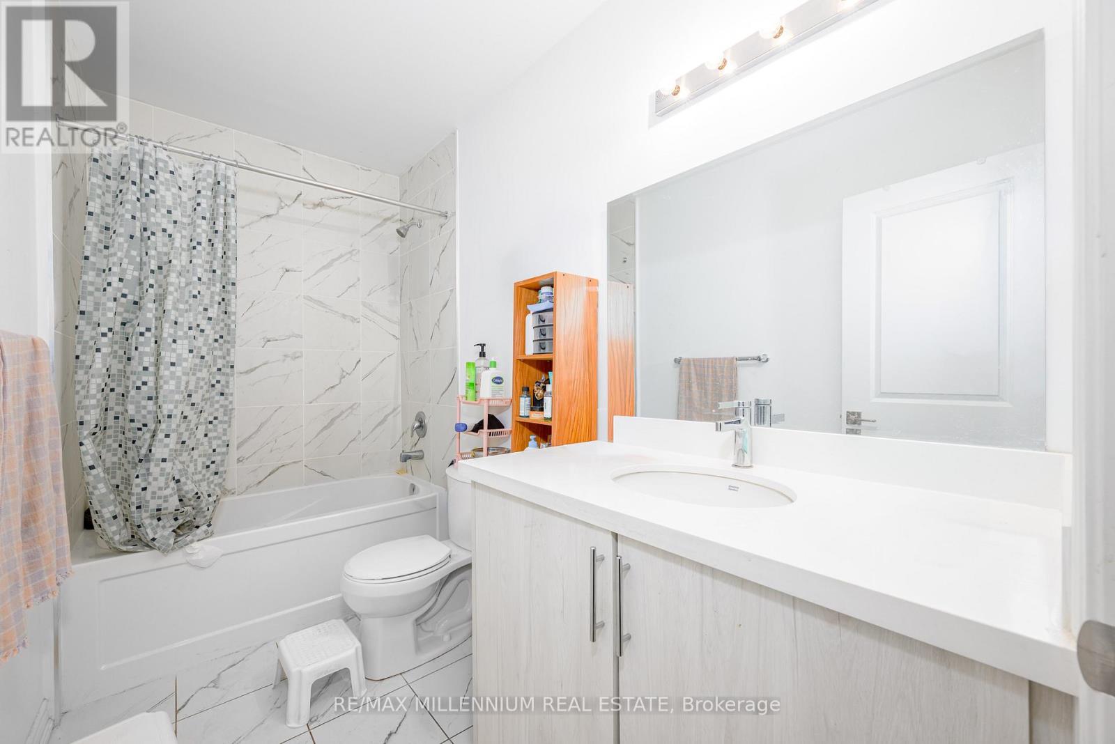 6 Turnberry Court, Bracebridge (Monck (Bracebridge)), Ontario  P1L 0N5 - Photo 10 - X12608460