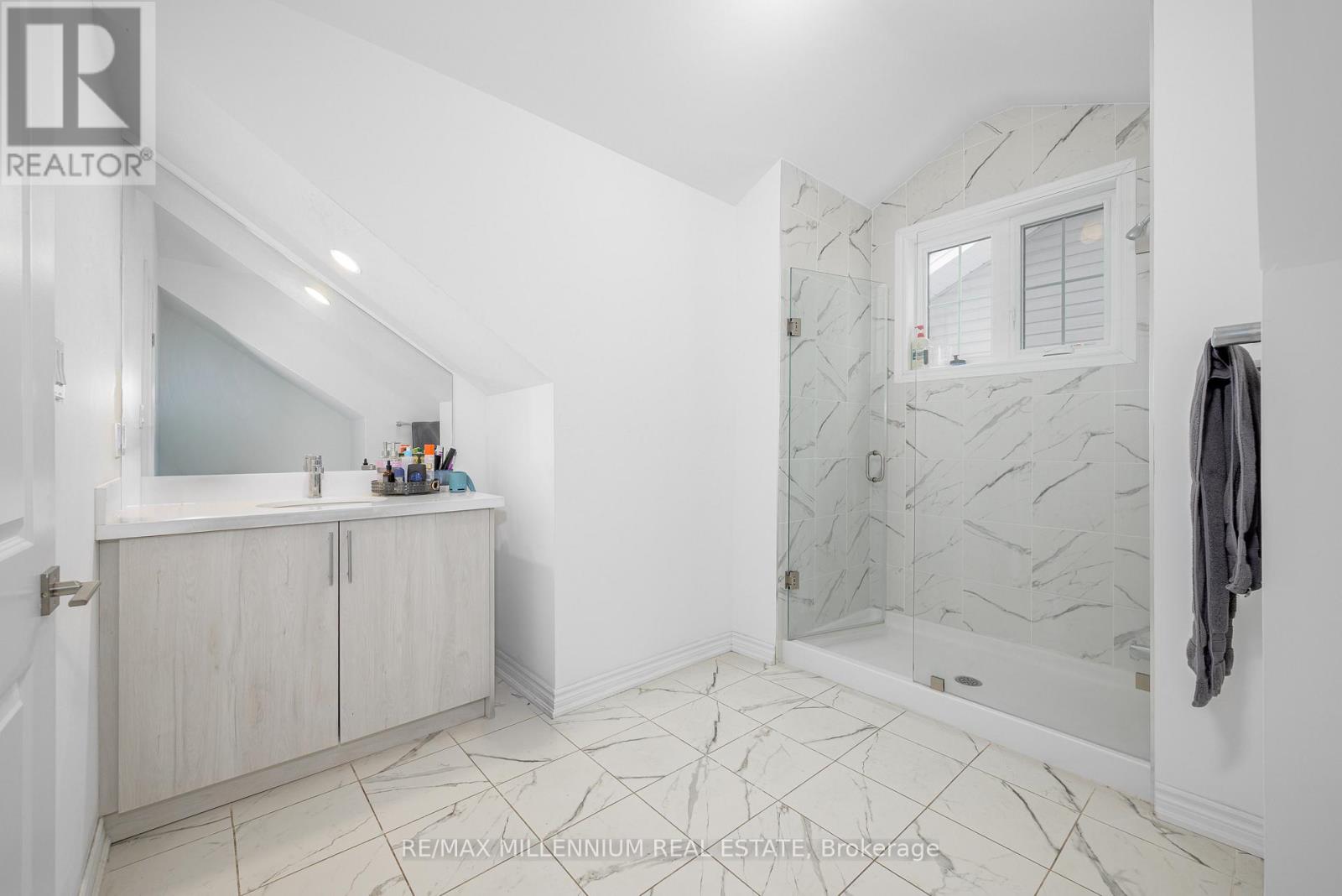 6 Turnberry Court, Bracebridge (Monck (Bracebridge)), Ontario  P1L 0N5 - Photo 32 - X12608460