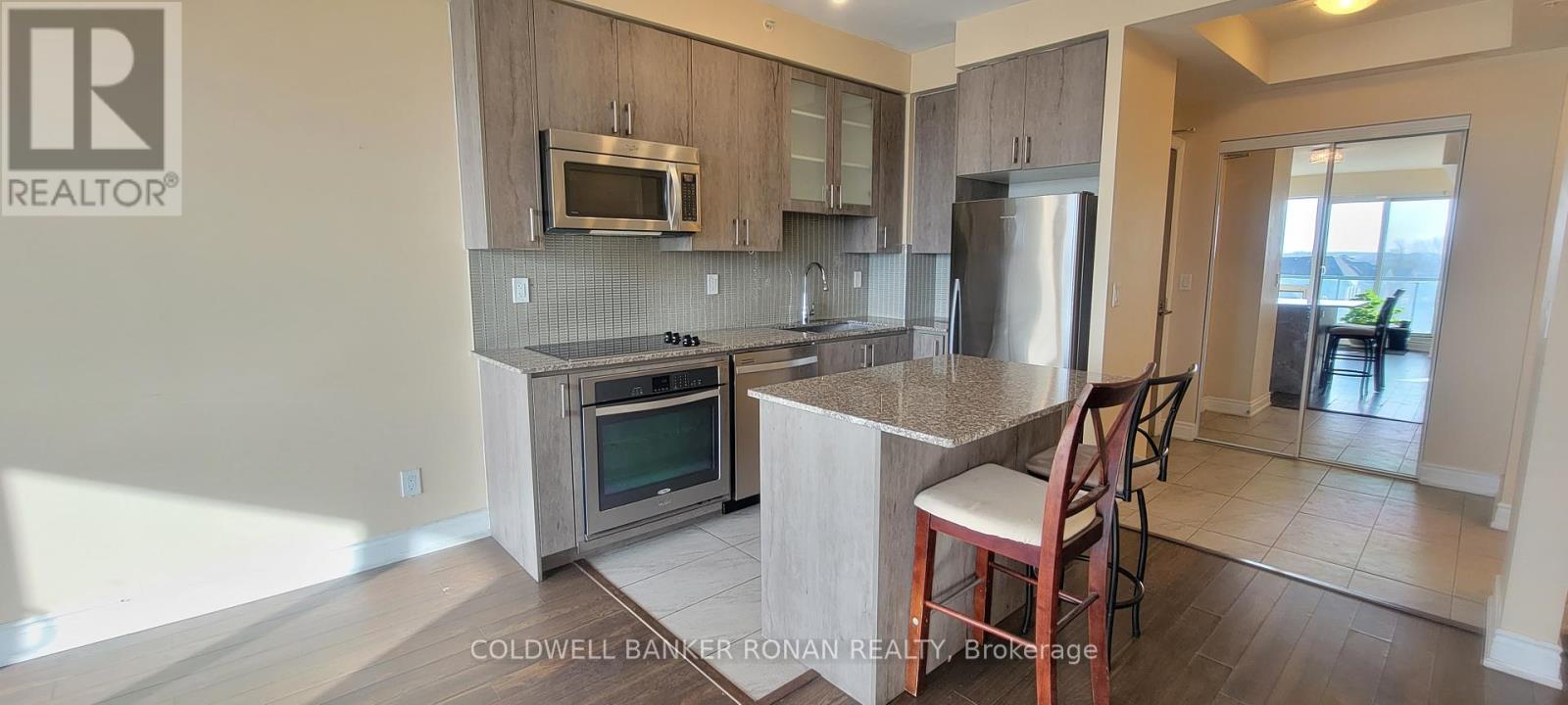 301b - 9090 Yonge Street, Richmond Hill, Ontario  L4C 0Z1 - Photo 5 - N12613210