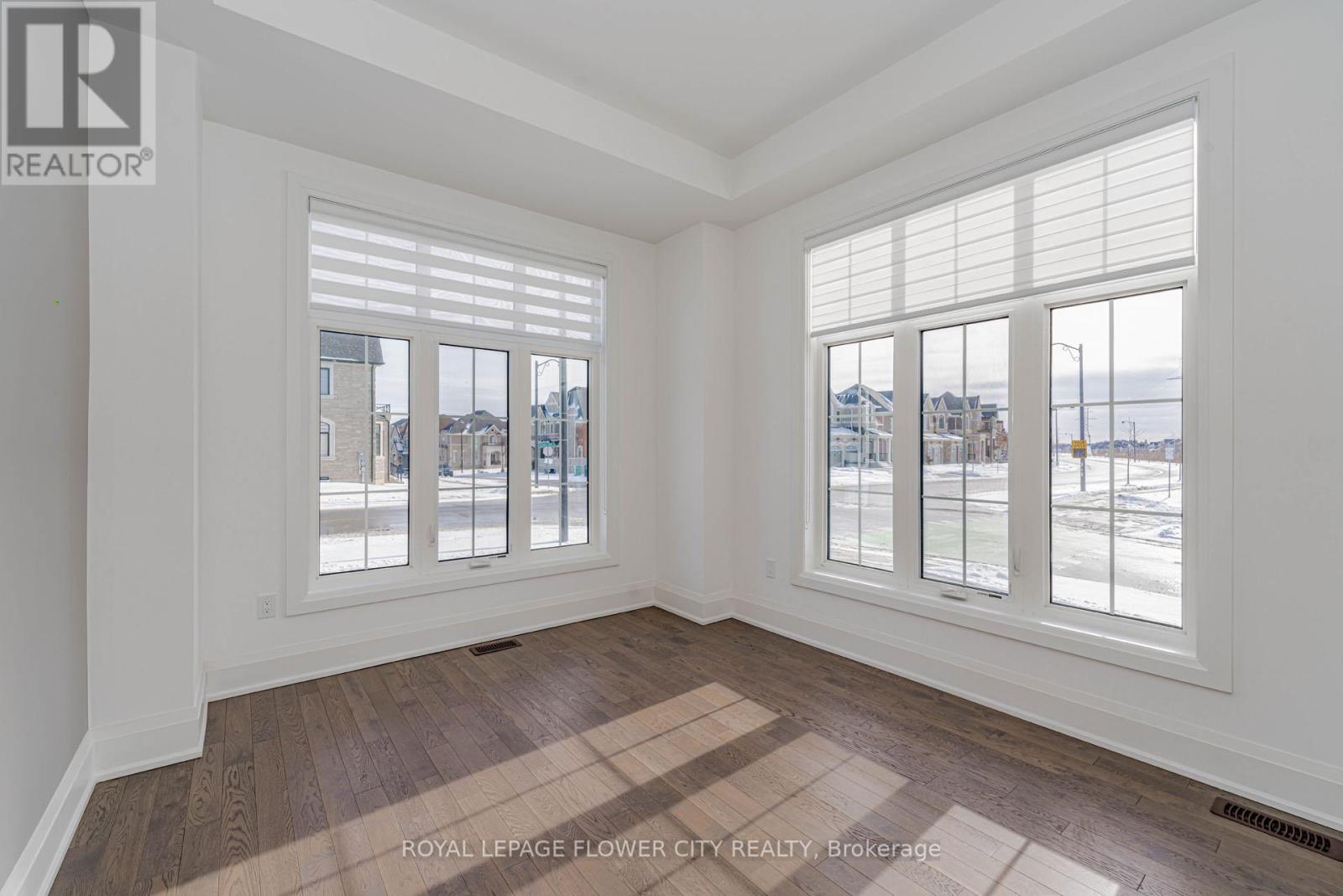 518 Kleinberg Summit Way, Vaughan, Ontario  L4H 4T5 - Photo 5 - N12613228