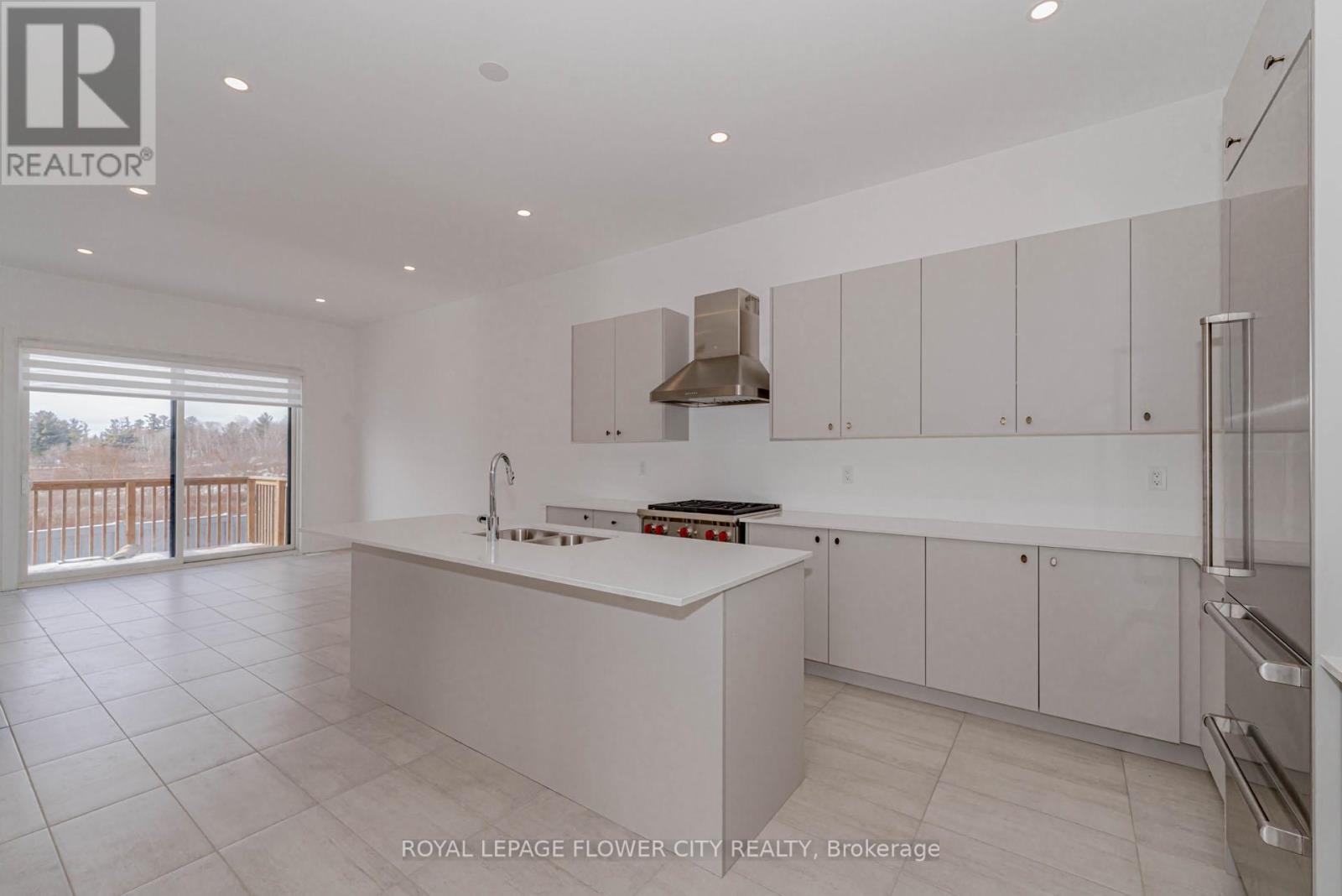 518 Kleinberg Summit Way, Vaughan, Ontario  L4H 4T5 - Photo 9 - N12613228