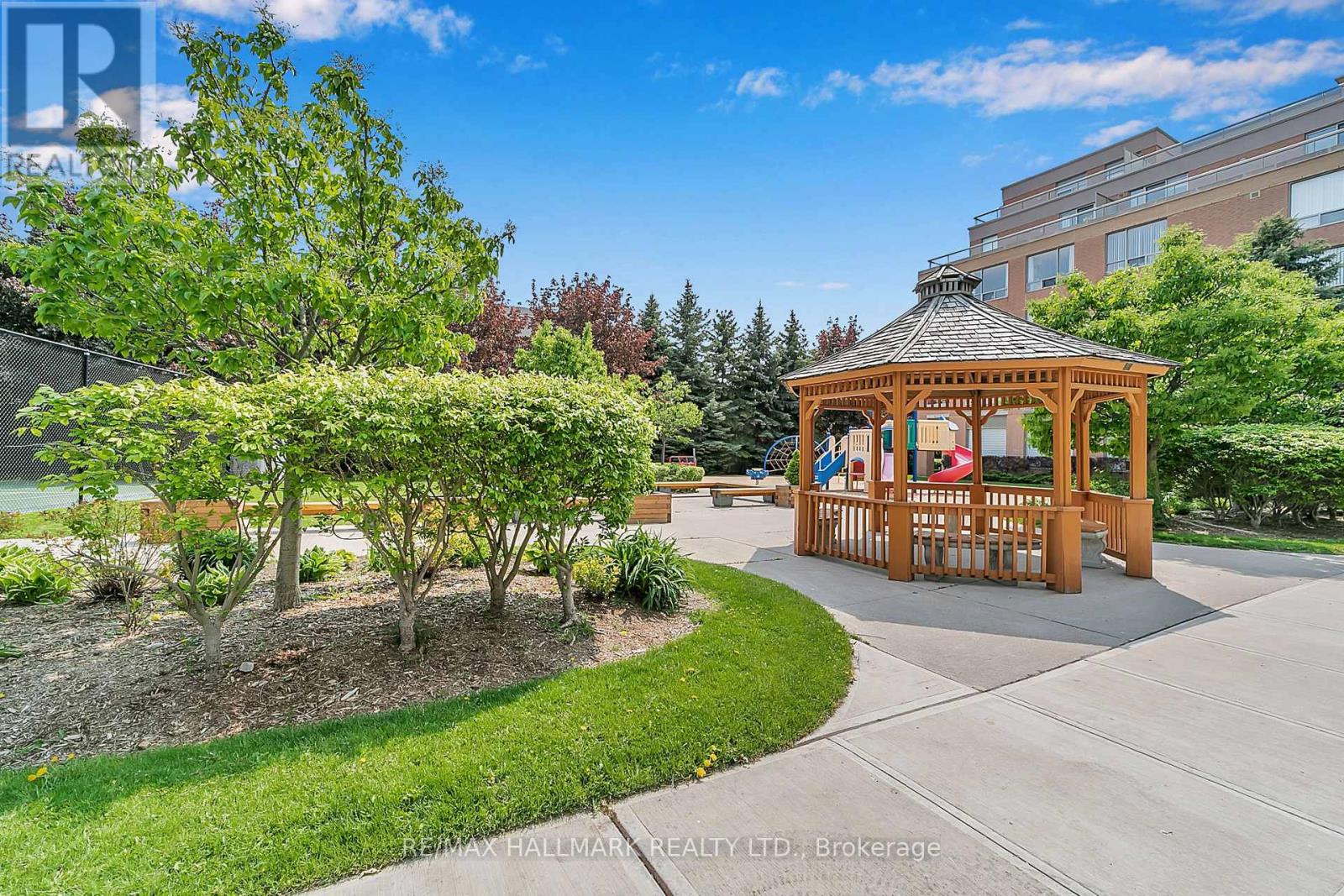 615 - 29 Northern Hts Drive N, Richmond Hill, Ontario  L4B 4L8 - Photo 32 - N12613258