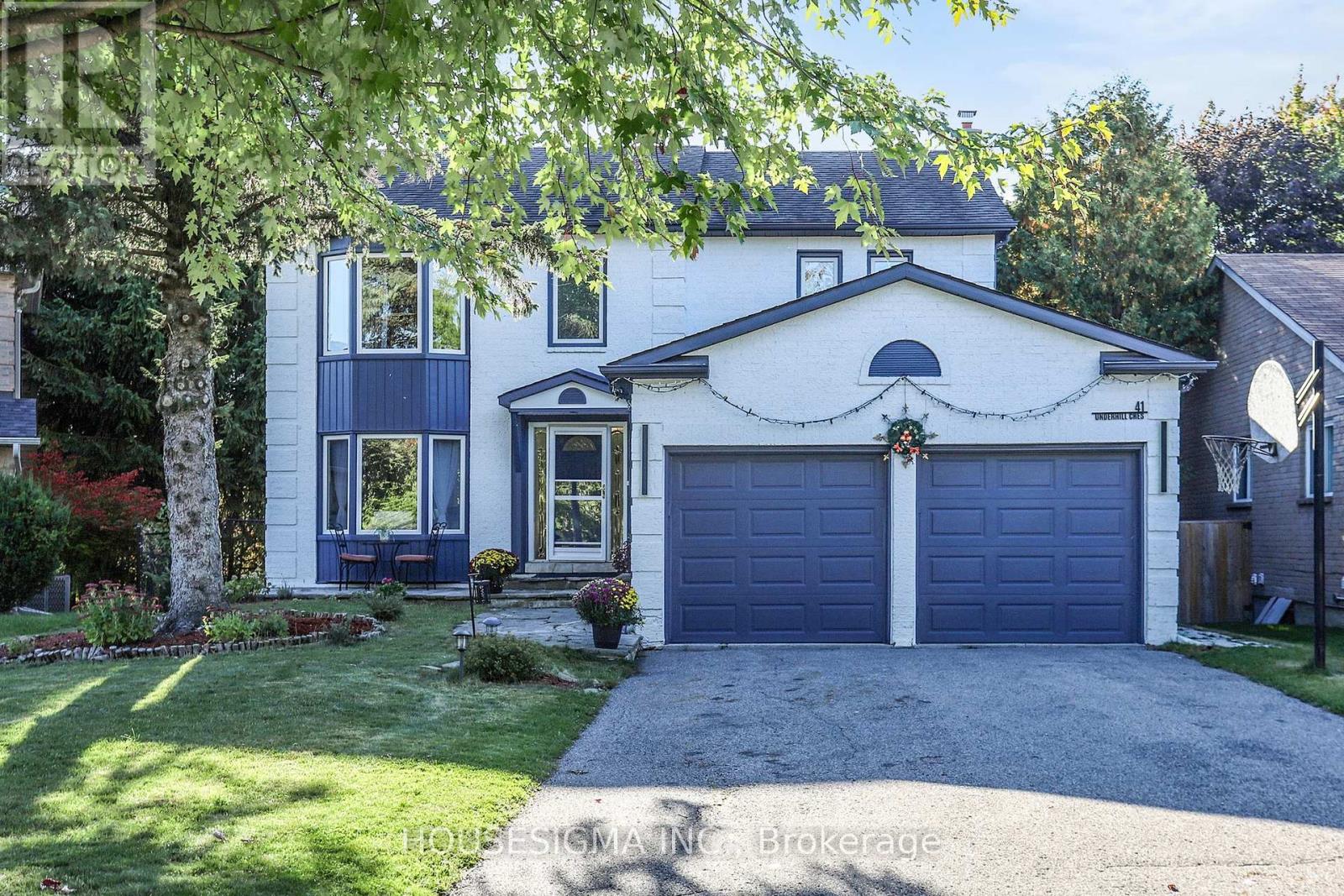 41 UNDERHILL CRESCENT, Aurora, Ontario