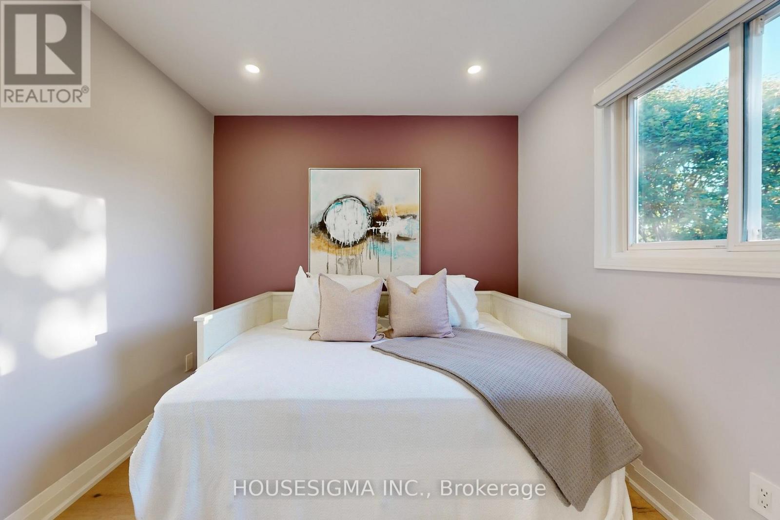 41 Underhill Crescent, Aurora, Ontario  L4G 5S3 - Photo 22 - N12613268