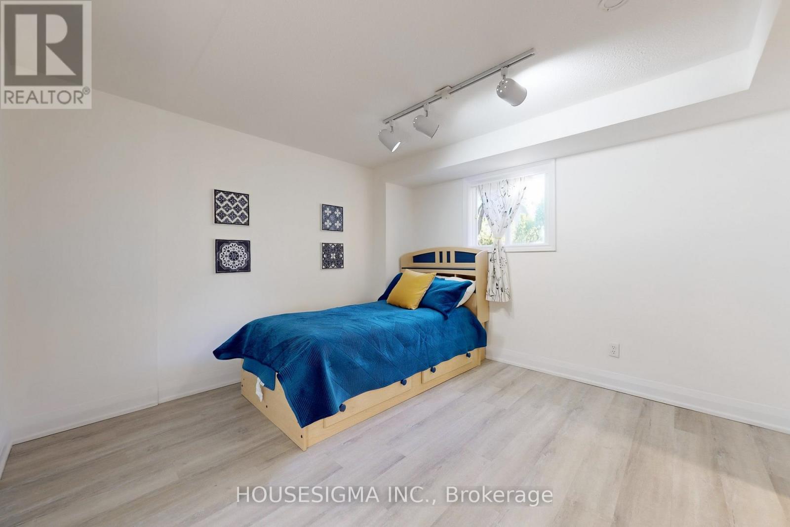 41 Underhill Crescent, Aurora, Ontario  L4G 5S3 - Photo 35 - N12613268