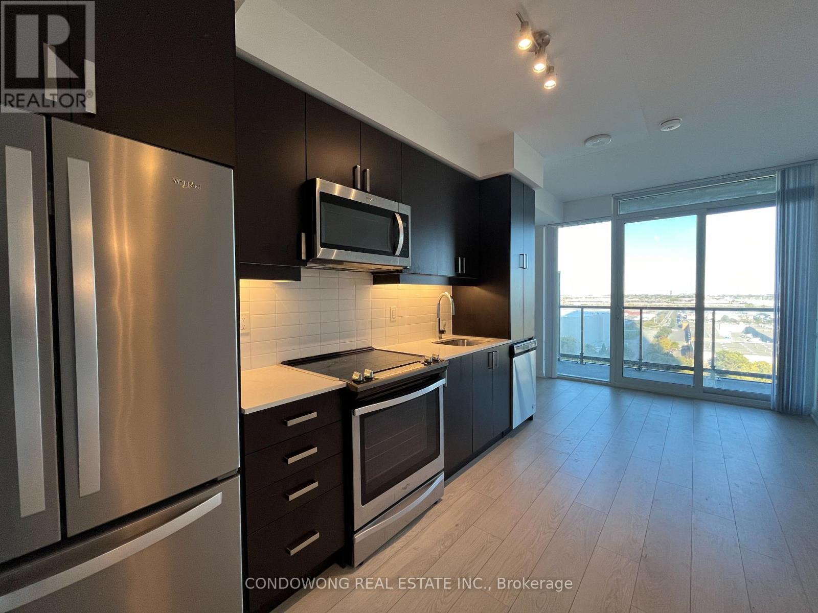 1218 - 7895 Jane Street, Vaughan (Concord), Ontario  L4K 0K2 - Photo 3 - N12613280