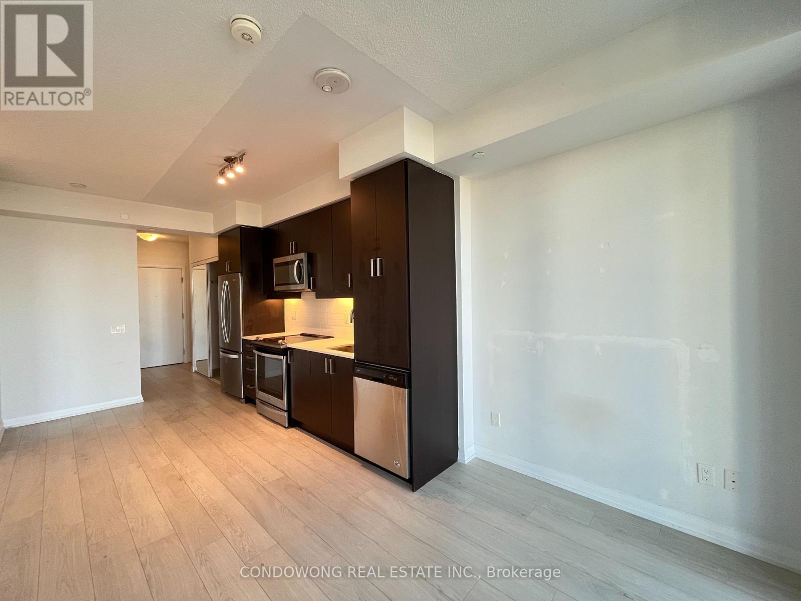 1218 - 7895 Jane Street, Vaughan (Concord), Ontario  L4K 0K2 - Photo 5 - N12613280