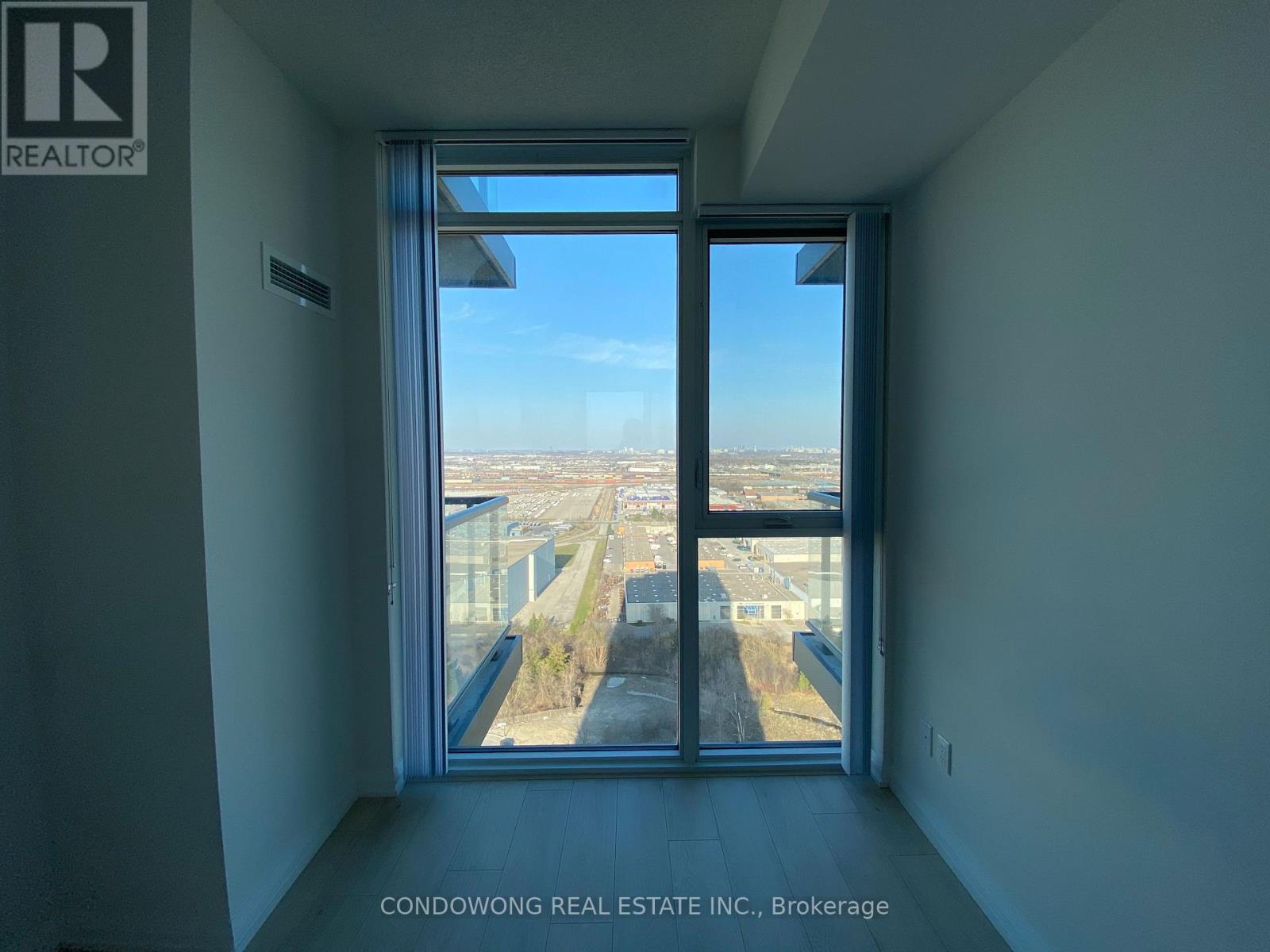 2718 - 7895 Jane Street, Vaughan, Ontario  L4K 0K2 - Photo 7 - N12613294