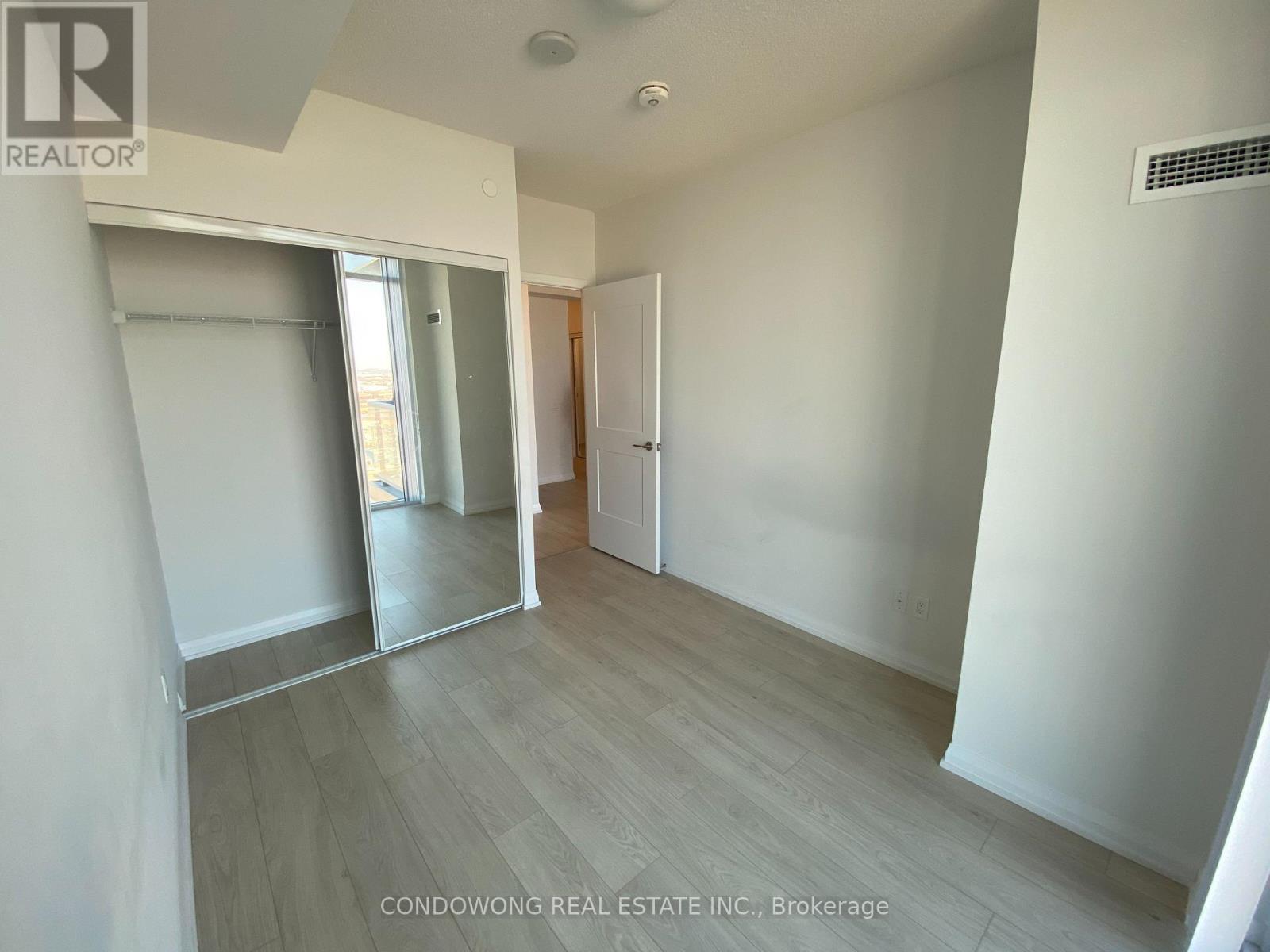 2718 - 7895 Jane Street, Vaughan, Ontario  L4K 0K2 - Photo 8 - N12613294