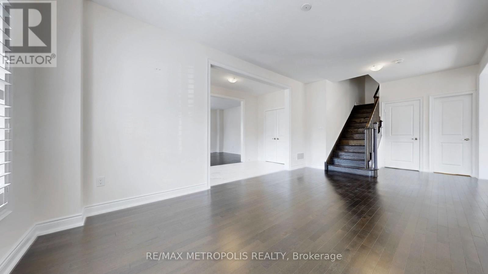 156 Muirfield Drive, Barrie (Ardagh), Ontario  L4N 5S4 - Photo 18 - S12613252