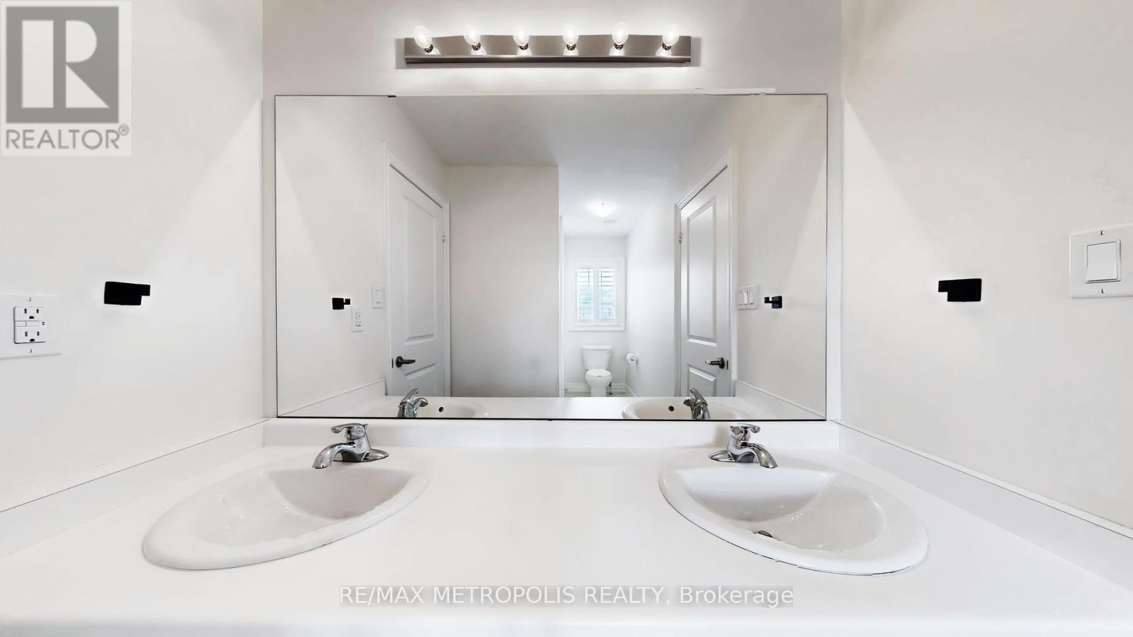 156 Muirfield Drive, Barrie (Ardagh), Ontario  L4N 5S4 - Photo 38 - S12613252