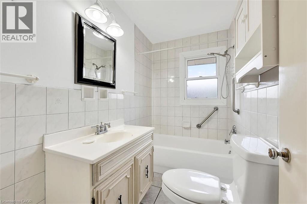 220 Winona Road, Stoney Creek, Ontario  L8E 5K4 - Photo 19 - 40773538