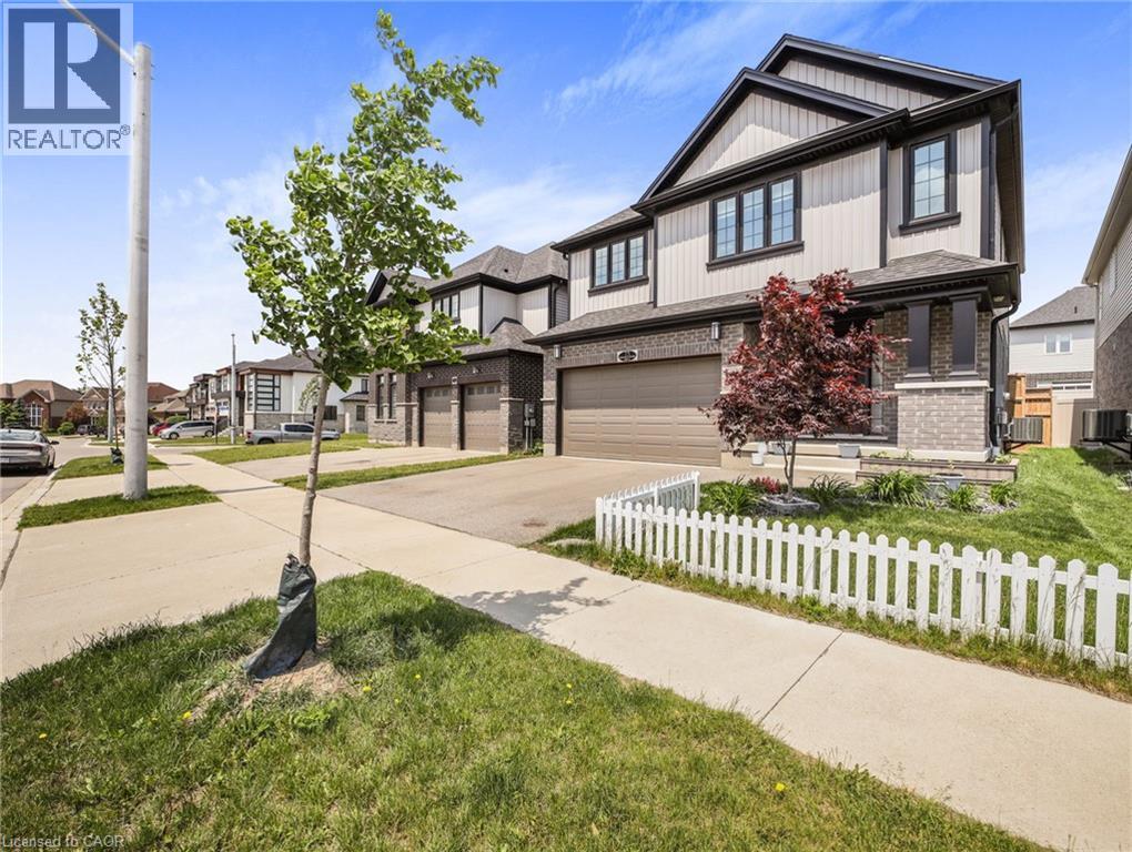 75 Monarch Woods Drive, Kitchener, Ontario N2P 0K1 - Photo 4 - 40774199