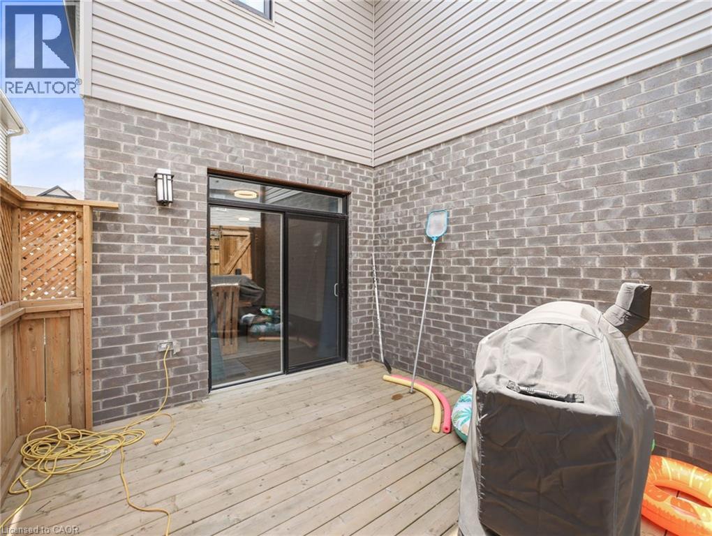 75 Monarch Woods Drive, Kitchener, Ontario N2P 0K1 - Photo 35 - 40774199