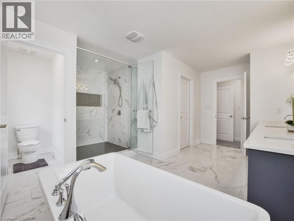 75 Monarch Woods Drive, Kitchener, Ontario N2P 0K1 - Photo 25 - 40774199