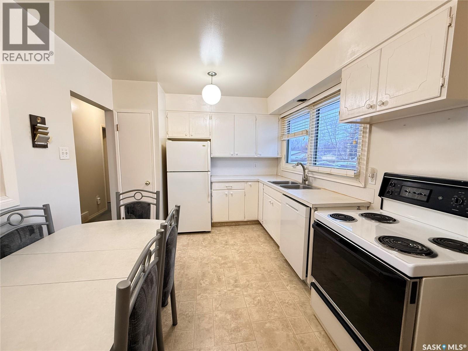 709 Arthur Avenue, Estevan, Saskatchewan  S4A 1K5 - Photo 10 - SK025363