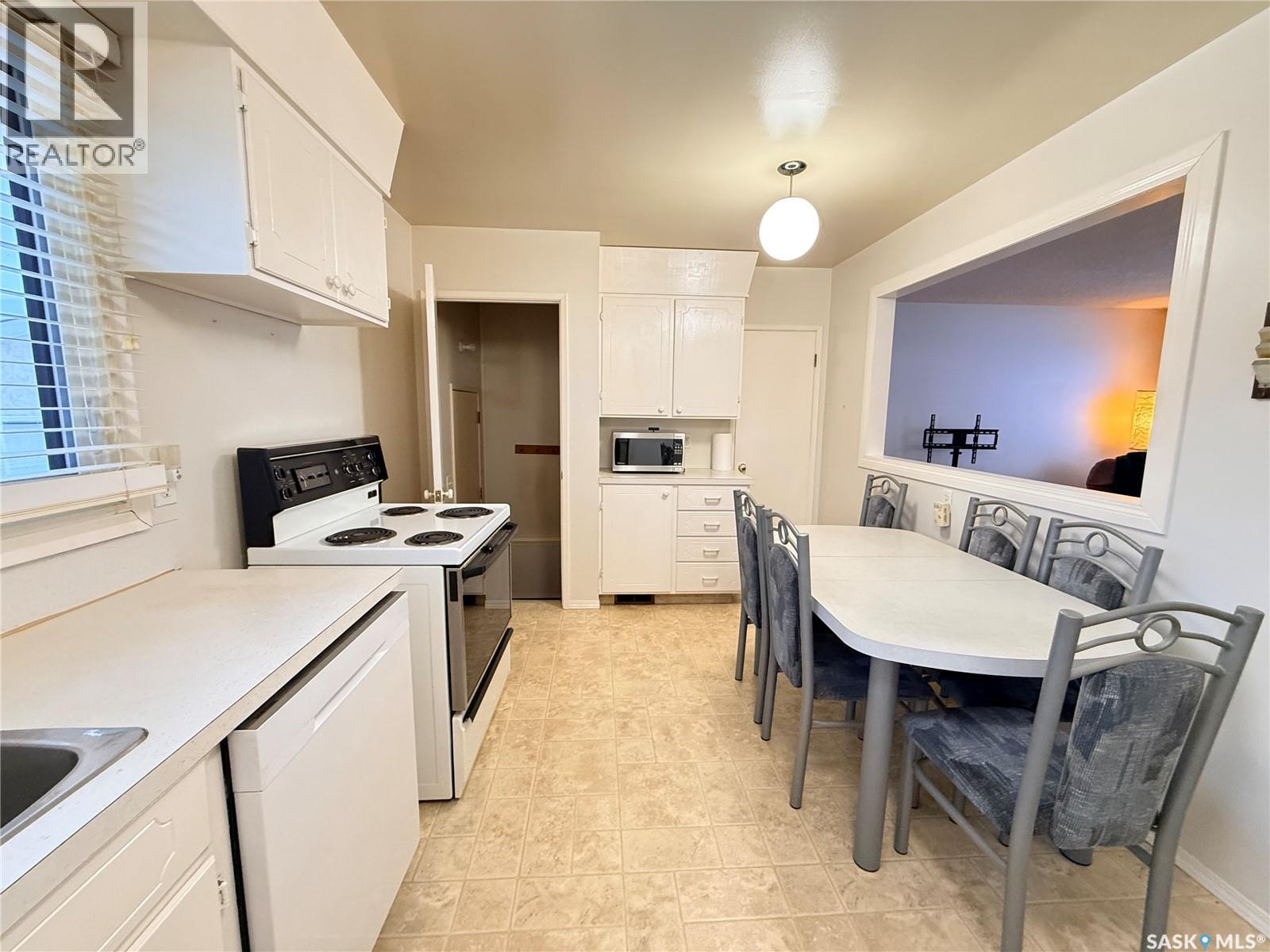 709 Arthur Avenue, Estevan, Saskatchewan  S4A 1K5 - Photo 8 - SK025363