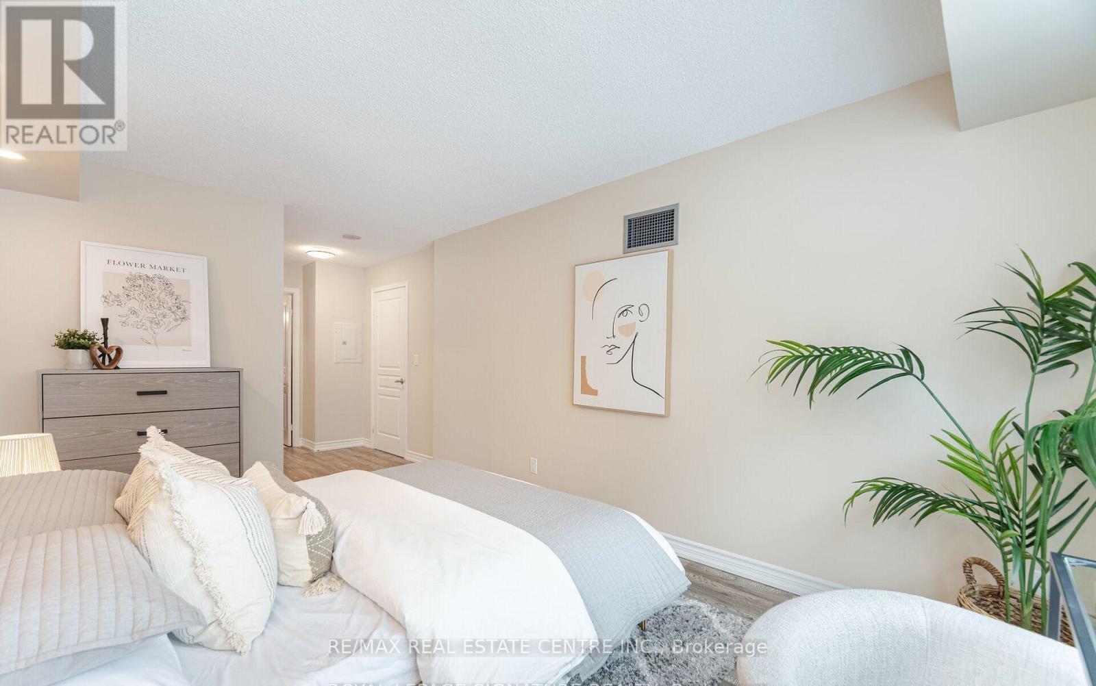 307 - 2585 Erin Centre Boulevard, Mississauga, Ontario  L5M 6Z7 - Photo 15 - W12613240