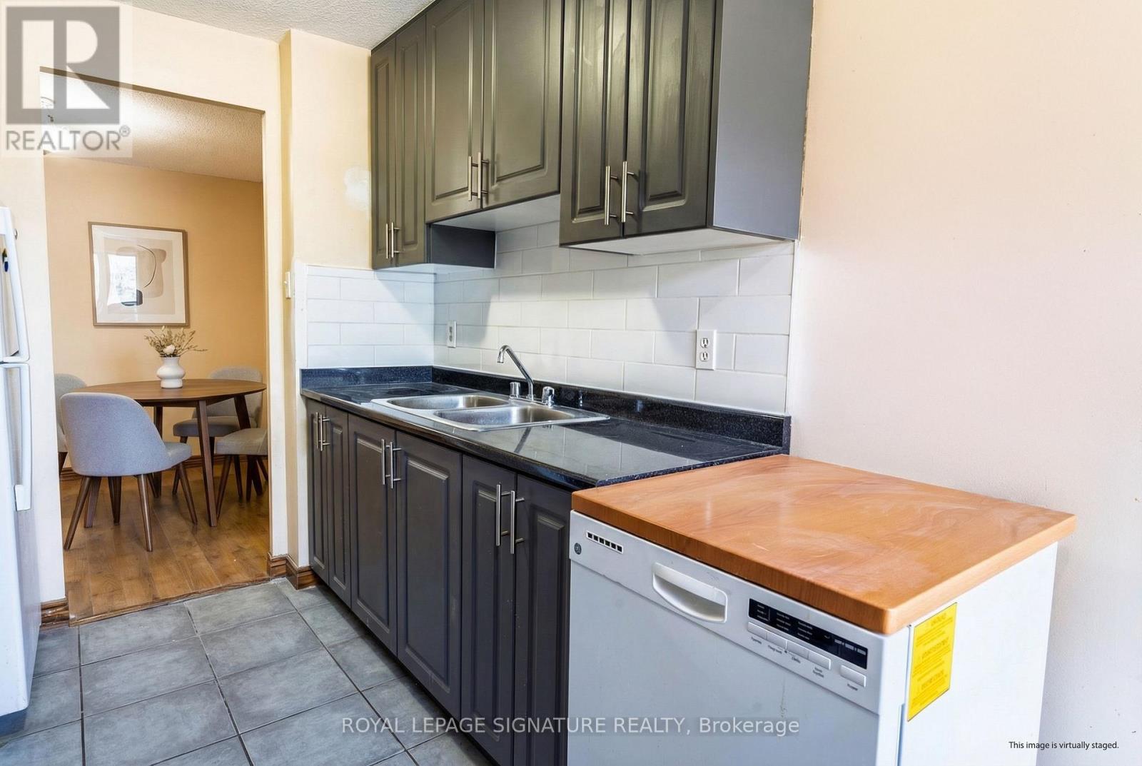 209 - 15 Kensington Road, Brampton, Ontario  L6T 3W2 - Photo 11 - W12613276