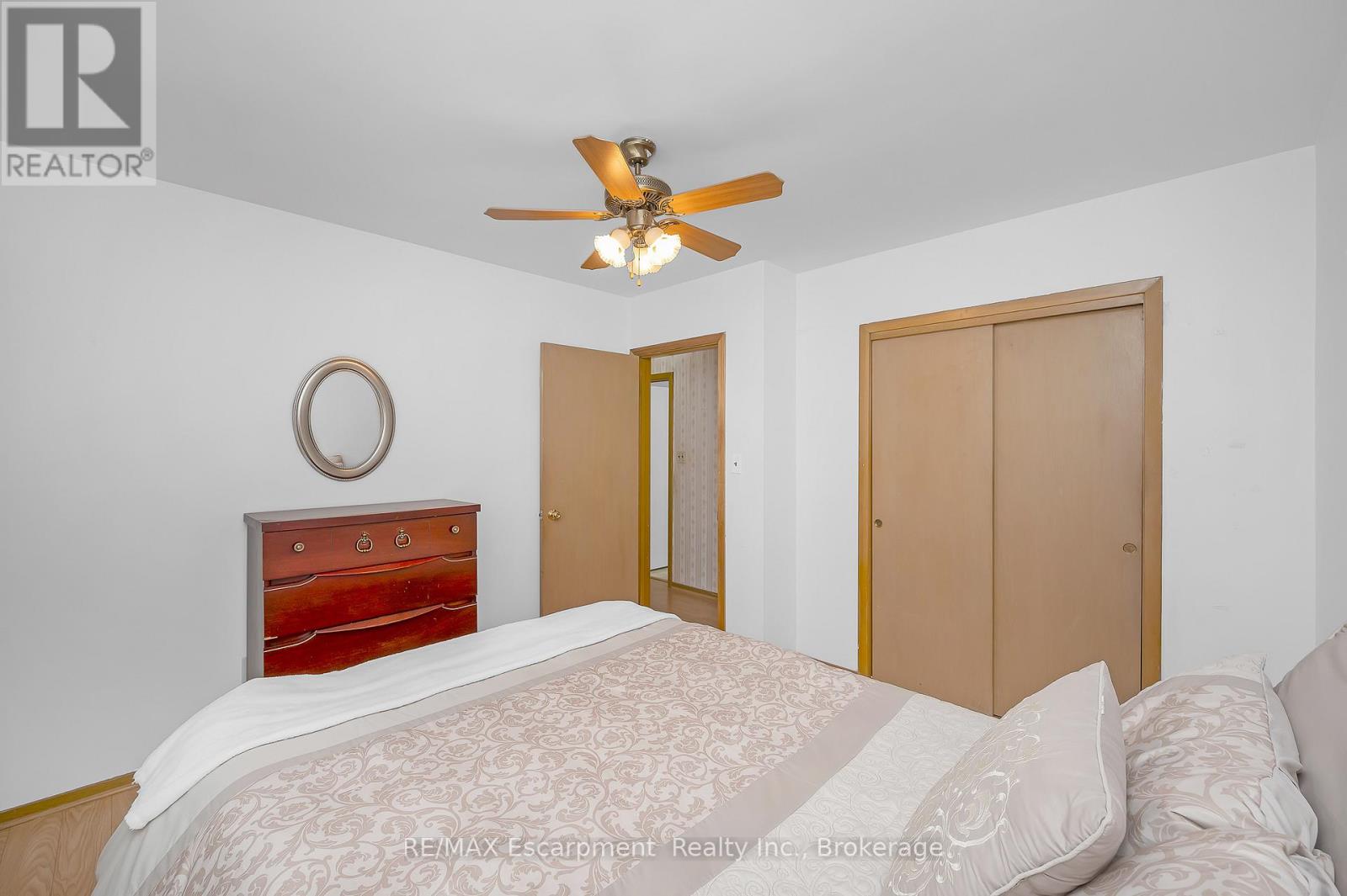 16 Glendale Drive, Welland, Ontario  L3C 4Y6 - Photo 14 - X12613434