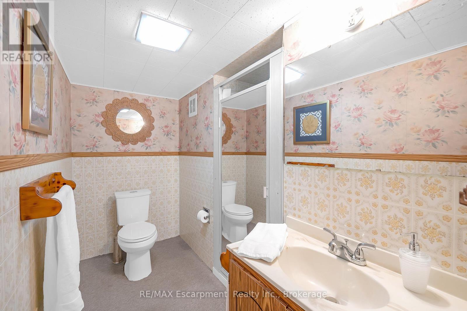 16 Glendale Drive, Welland, Ontario  L3C 4Y6 - Photo 23 - X12613434