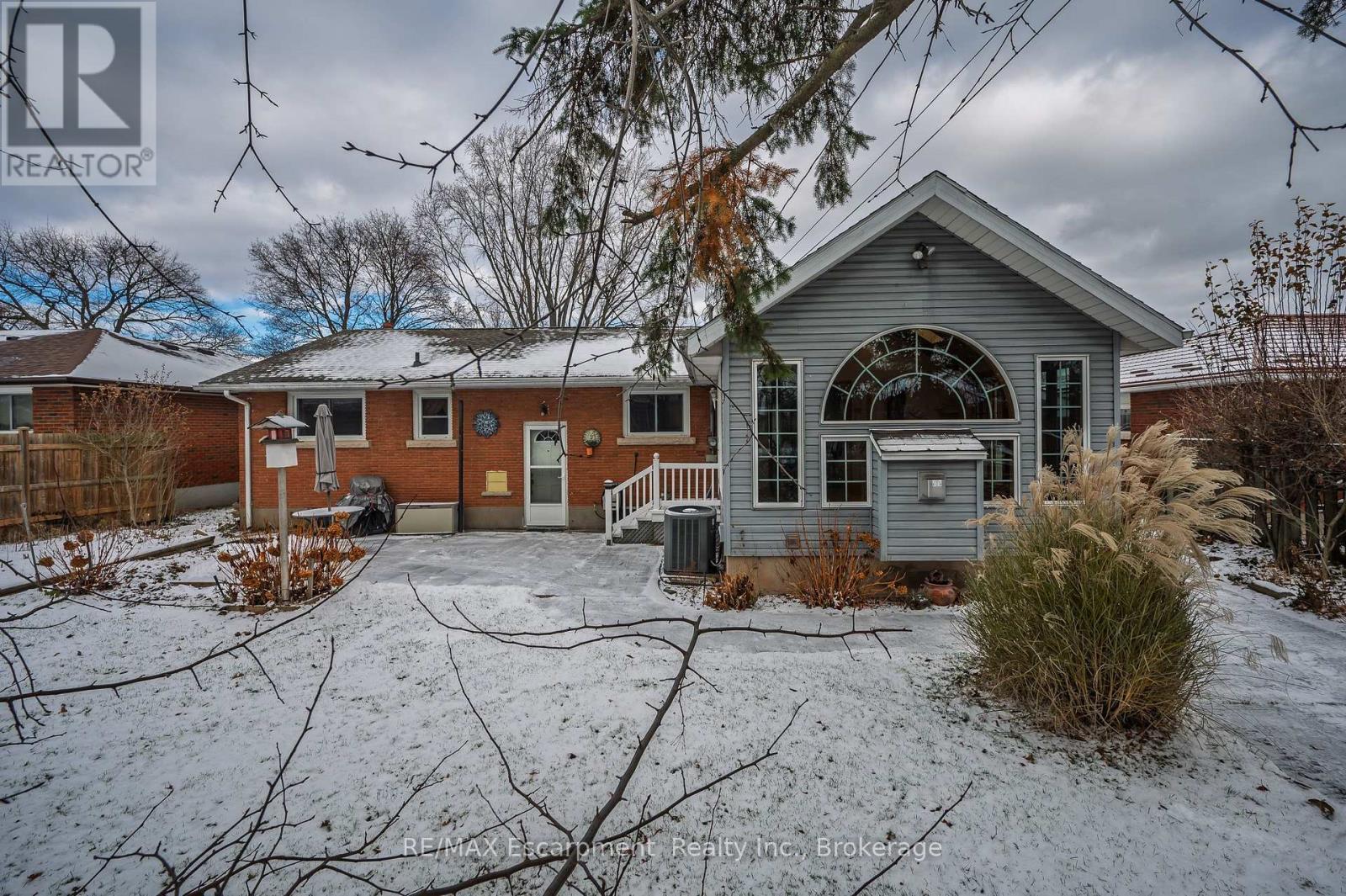 16 Glendale Drive, Welland, Ontario  L3C 4Y6 - Photo 28 - X12613434