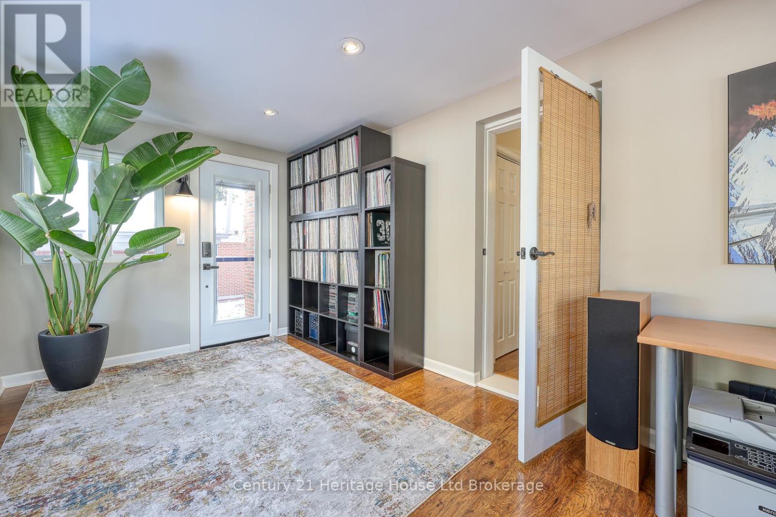 449 Vincent Street, Woodstock, Ontario  N4S 5M9 - Photo 24 - X12613390