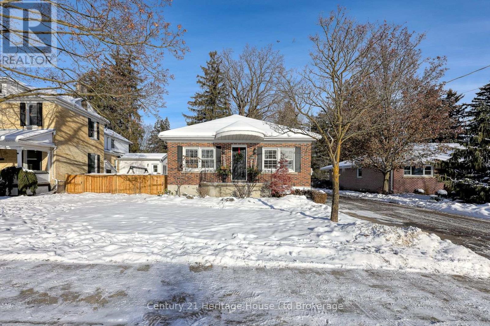 449 Vincent Street, Woodstock, Ontario  N4S 5M9 - Photo 3 - X12613390