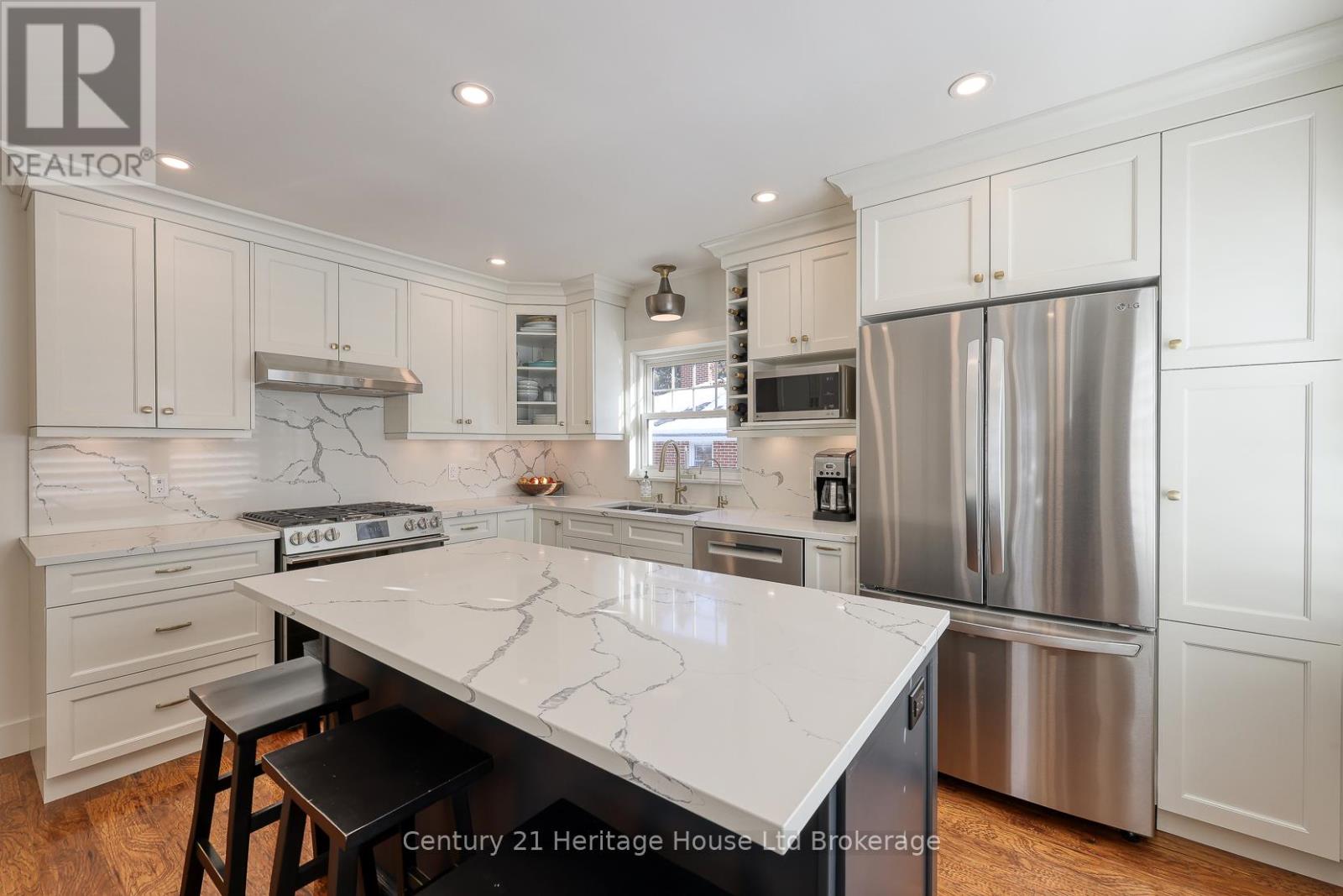 449 Vincent Street, Woodstock, Ontario  N4S 5M9 - Photo 6 - X12613390