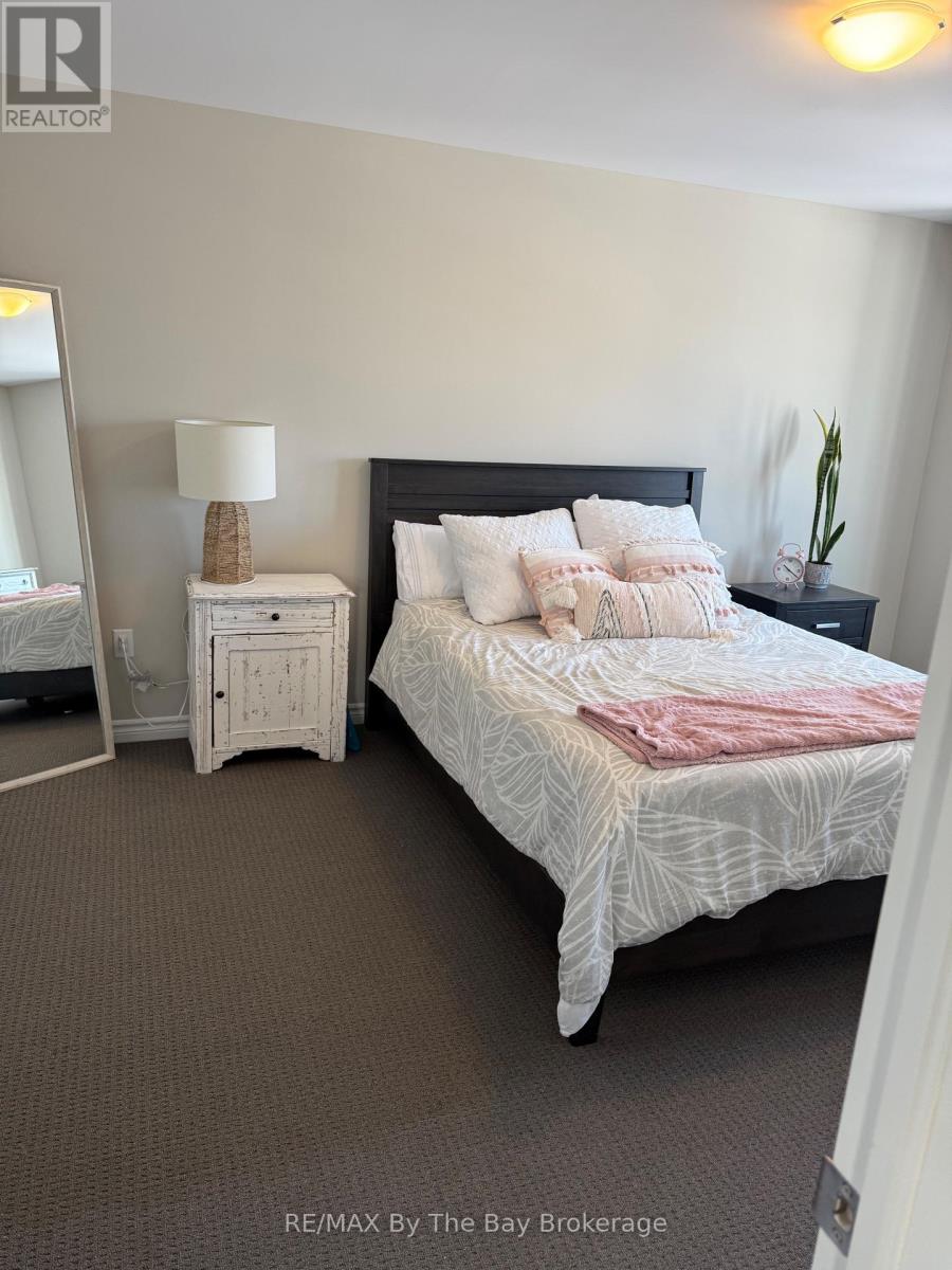 286 Springfield Crescent, Clearview (Stayner), Ontario L0M 1S0 - Photo 12 - S12613474