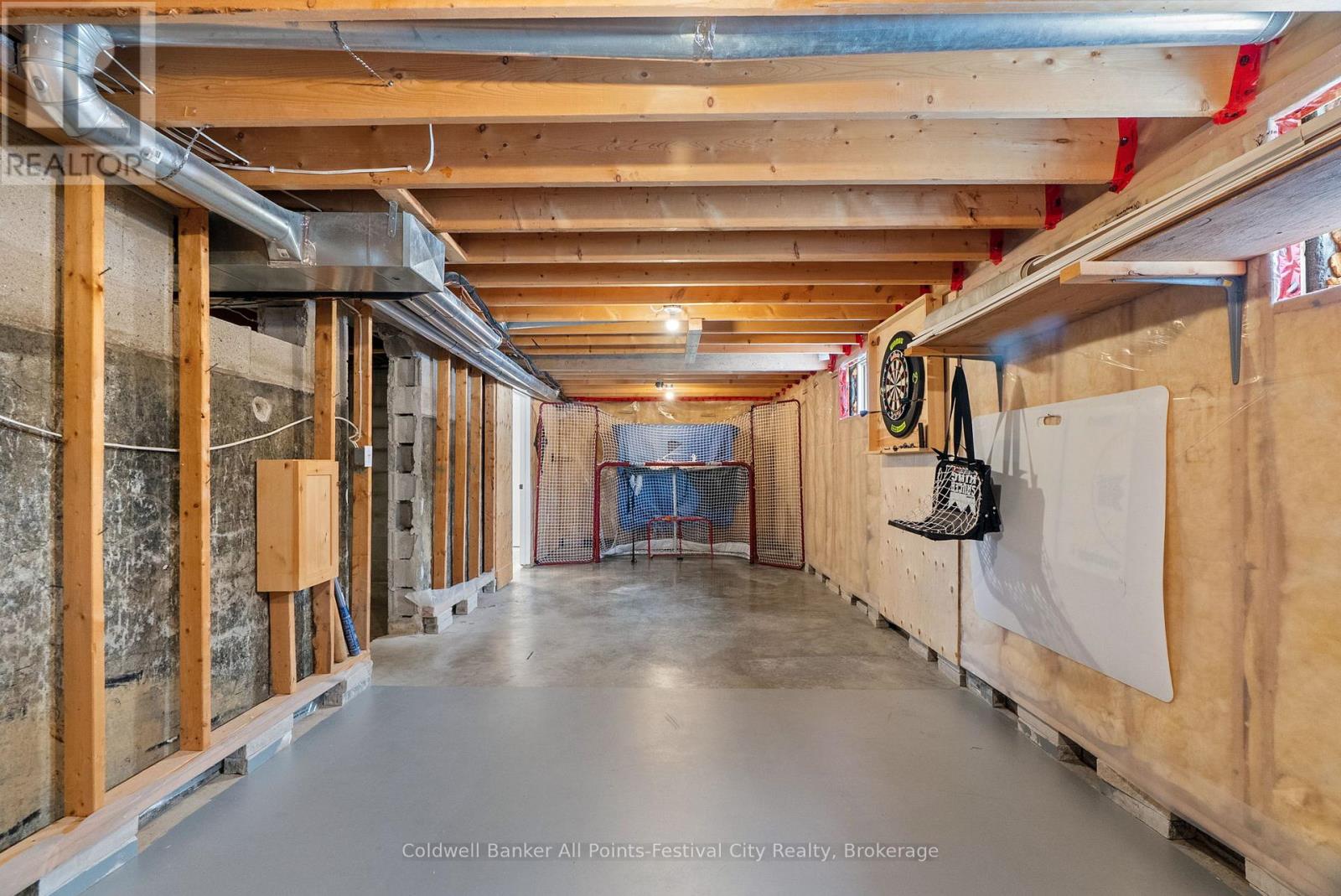 34889 Black's Point Road, Central Huron (Goderich), Ontario  N7A 3X8 - Photo 38 - X12613368