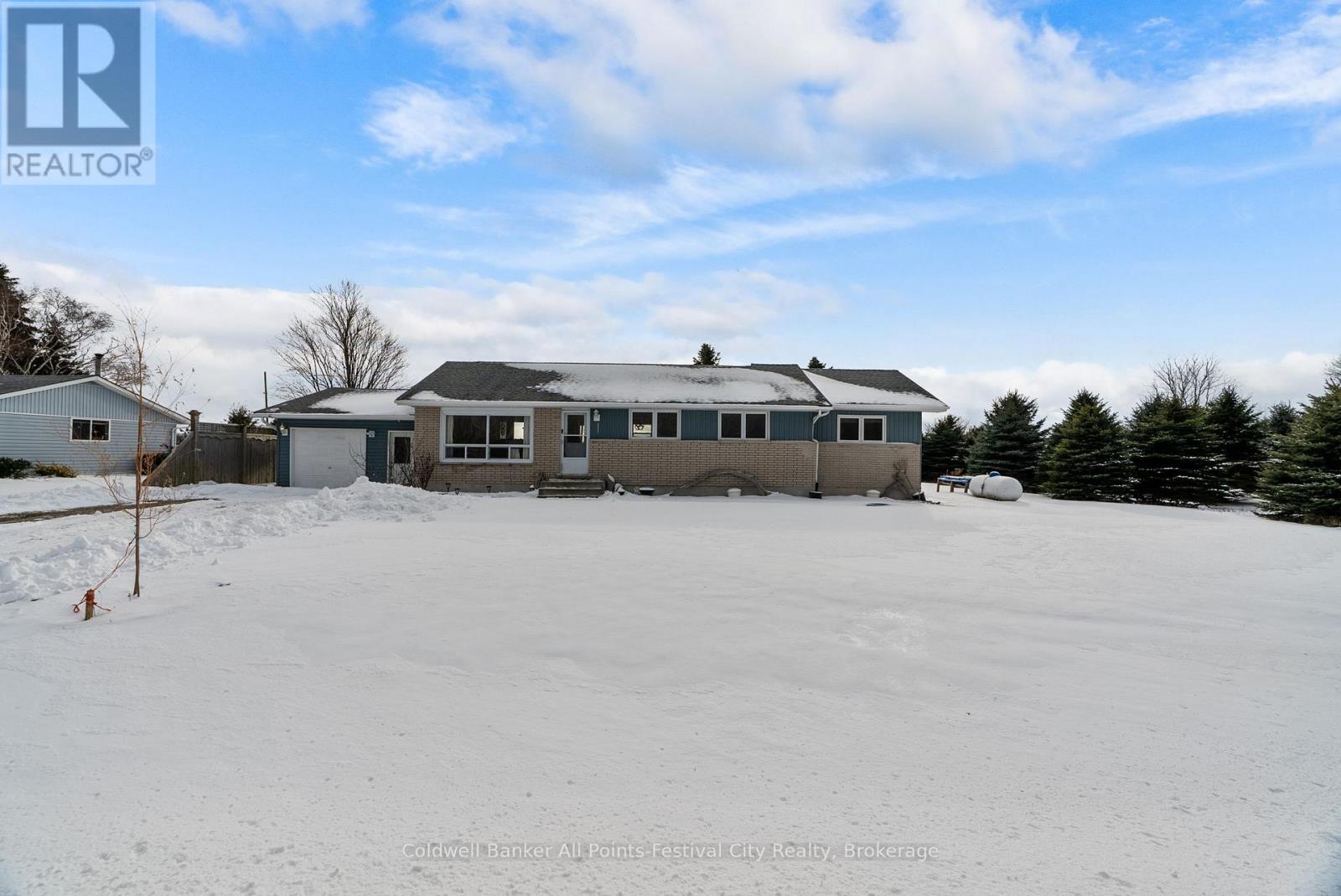 34889 Black's Point Road, Central Huron (Goderich), Ontario  N7A 3X8 - Photo 6 - X12613368