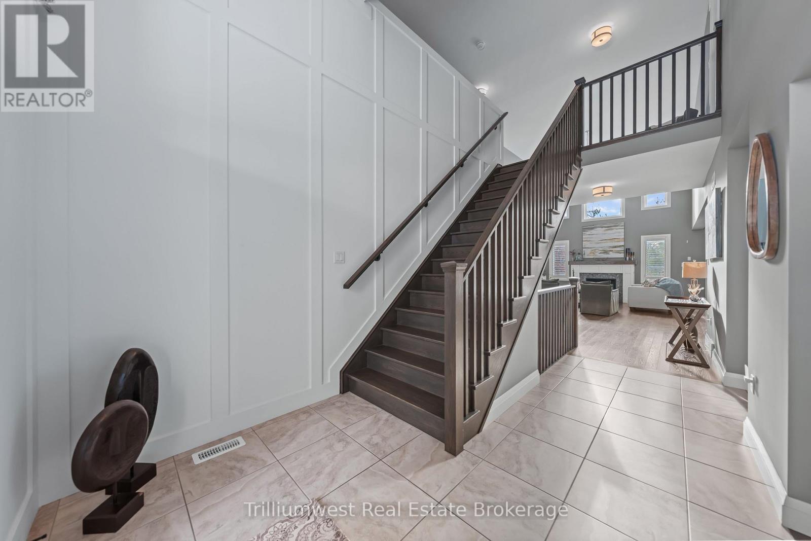 45 Zaduk Place, Guelph (Kortright East), Ontario  N1C 0C4 - Photo 4 - X12613406