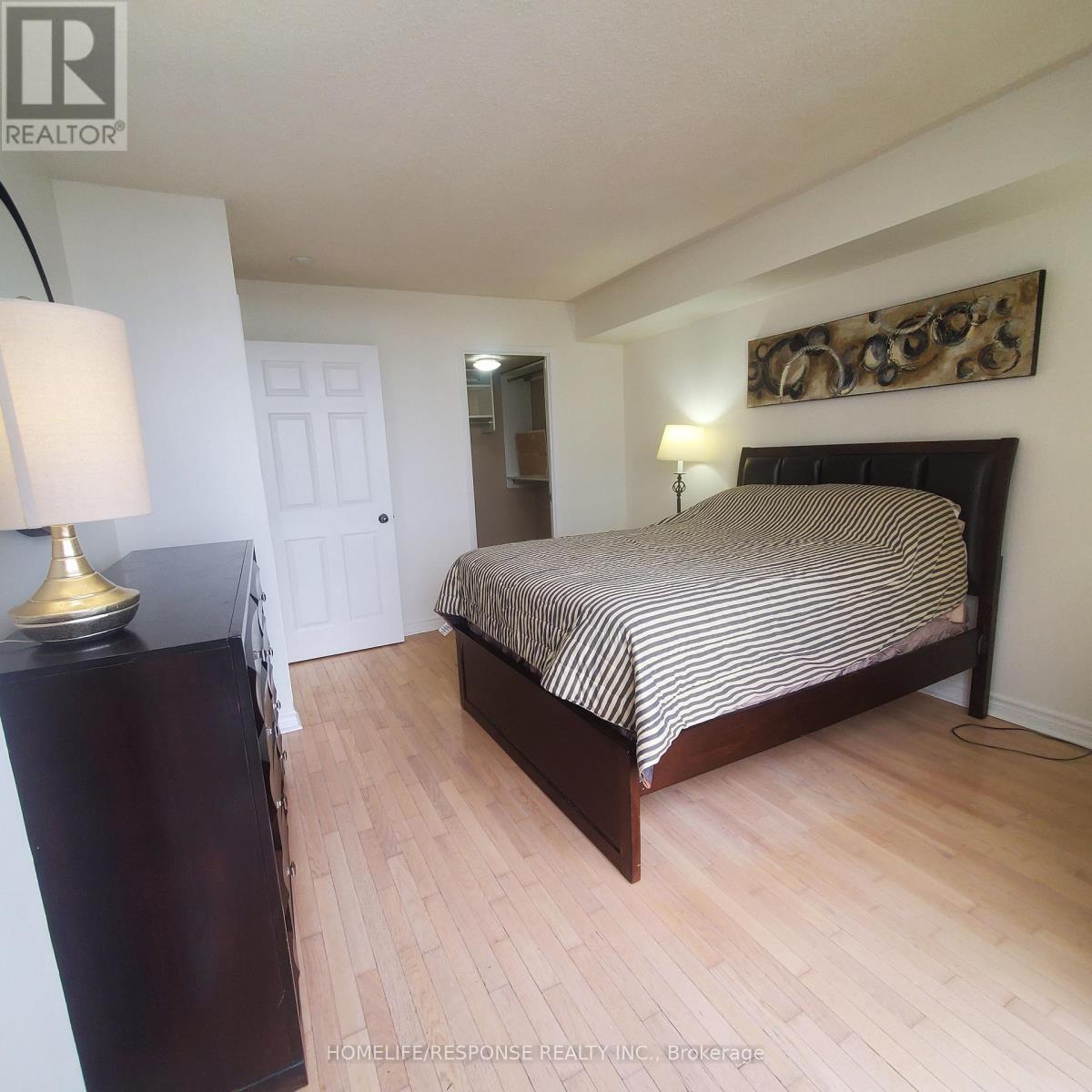 2005 - 50 Eglinton Avenue W, Mississauga (Hurontario), Ontario  L5R 3P5 - Photo 14 - W12592240