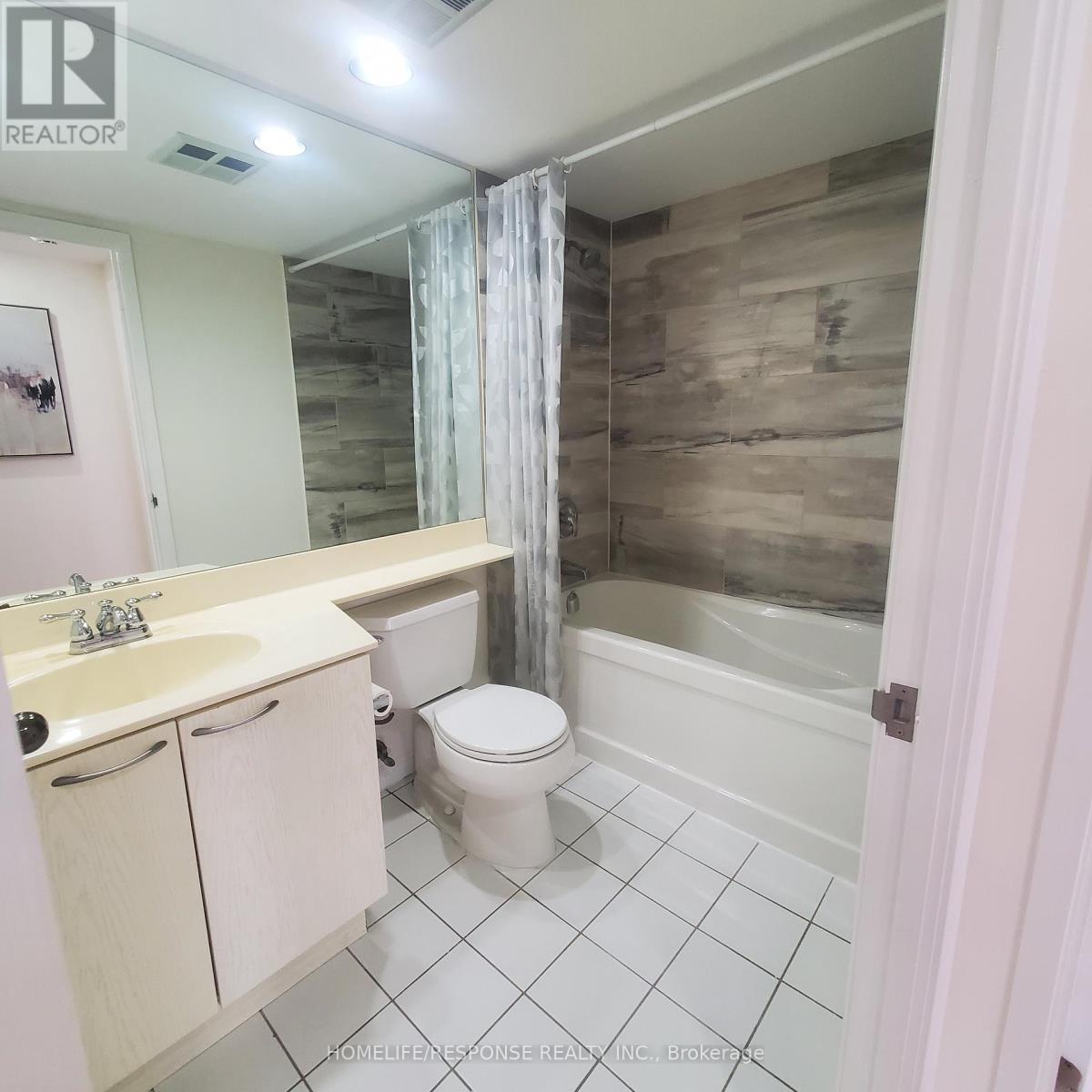 2005 - 50 Eglinton Avenue W, Mississauga (Hurontario), Ontario  L5R 3P5 - Photo 15 - W12592240