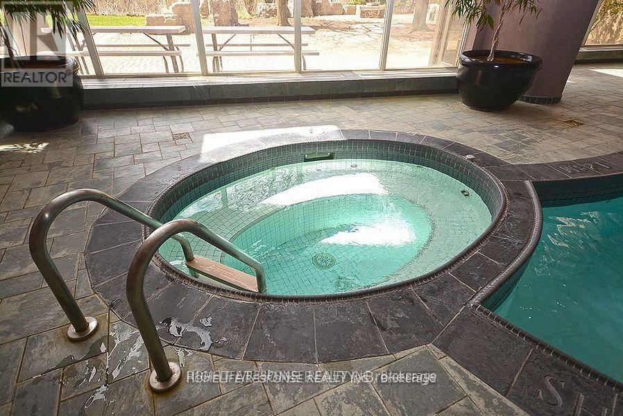 2005 - 50 Eglinton Avenue W, Mississauga (Hurontario), Ontario  L5R 3P5 - Photo 17 - W12592240