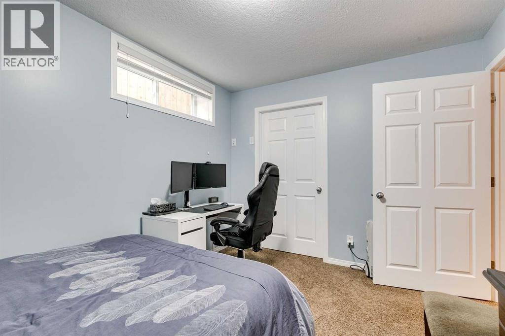 113 Rockbluff Place Nw, Calgary, Alberta  T3G 5B1 - Photo 32 - A2269508