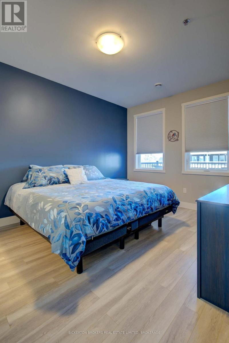 403 - 130 Water Street, Gananoque, Ontario  K7G 0A8 - Photo 15 - X12613458