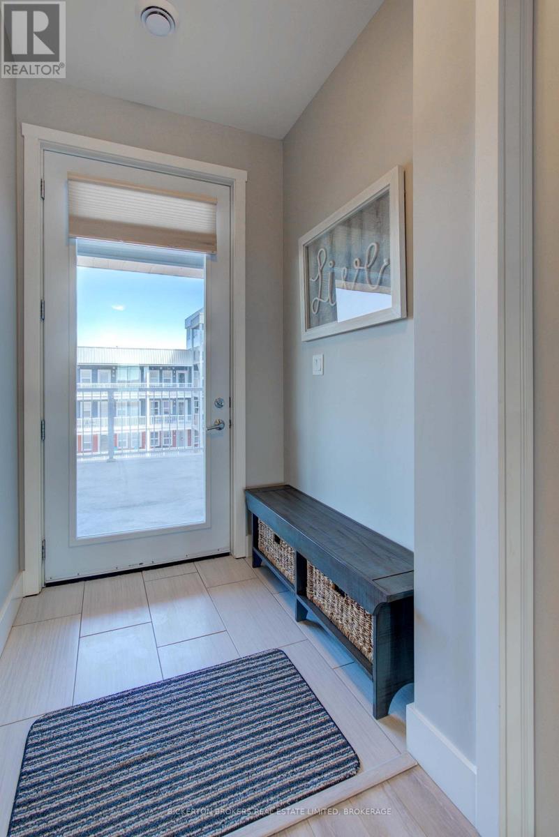 403 - 130 Water Street, Gananoque, Ontario  K7G 0A8 - Photo 17 - X12613458