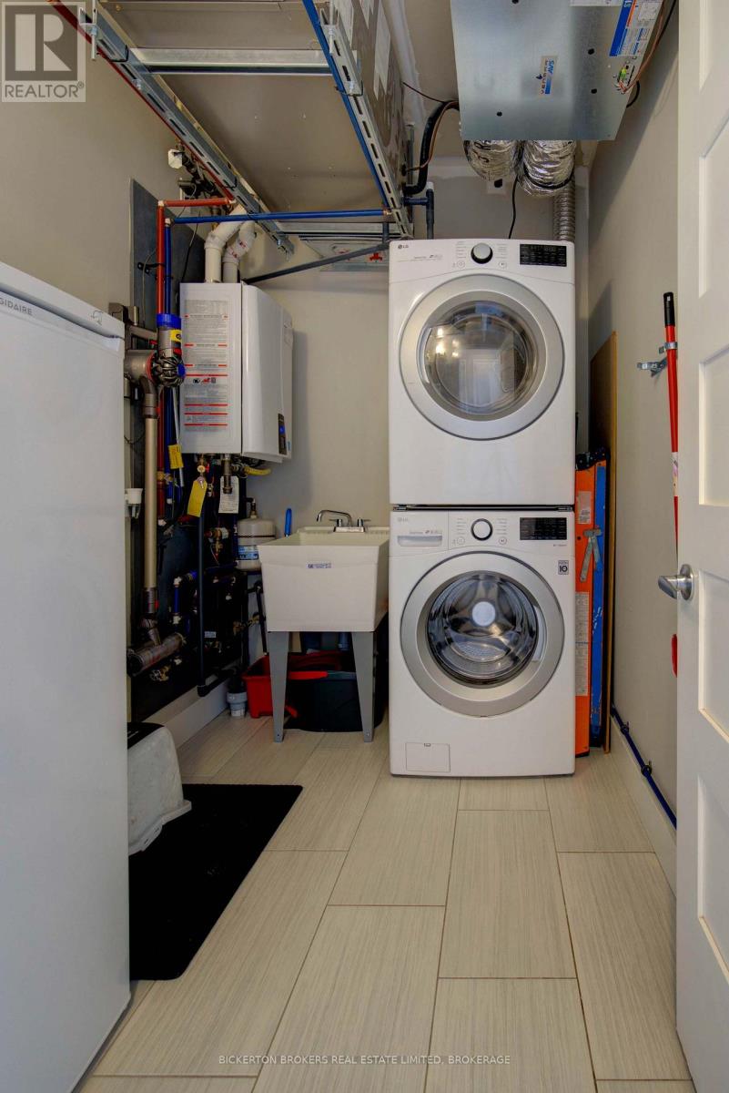 403 - 130 Water Street, Gananoque, Ontario  K7G 0A8 - Photo 20 - X12613458